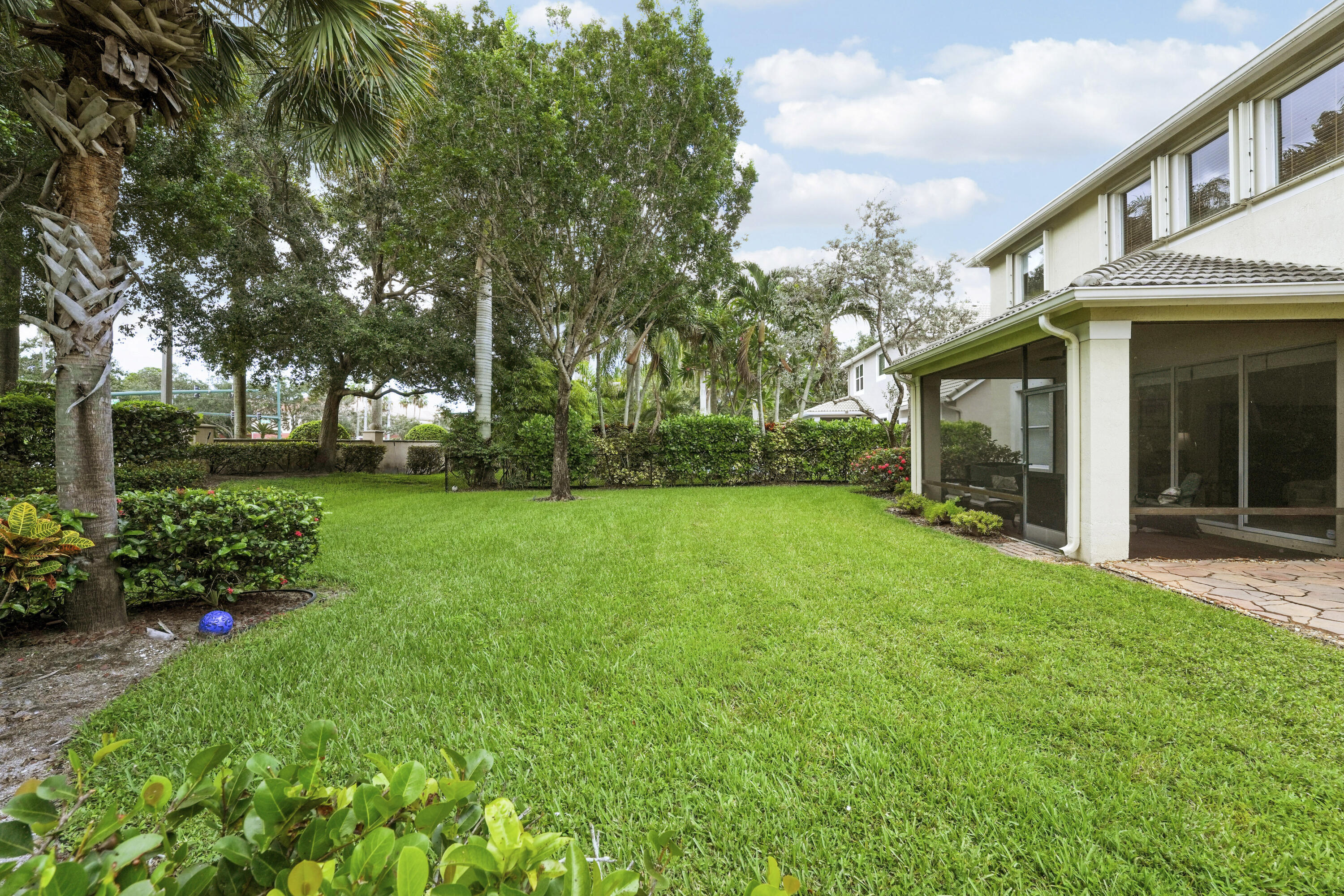 8503 Portobello Lane Property Photo 33