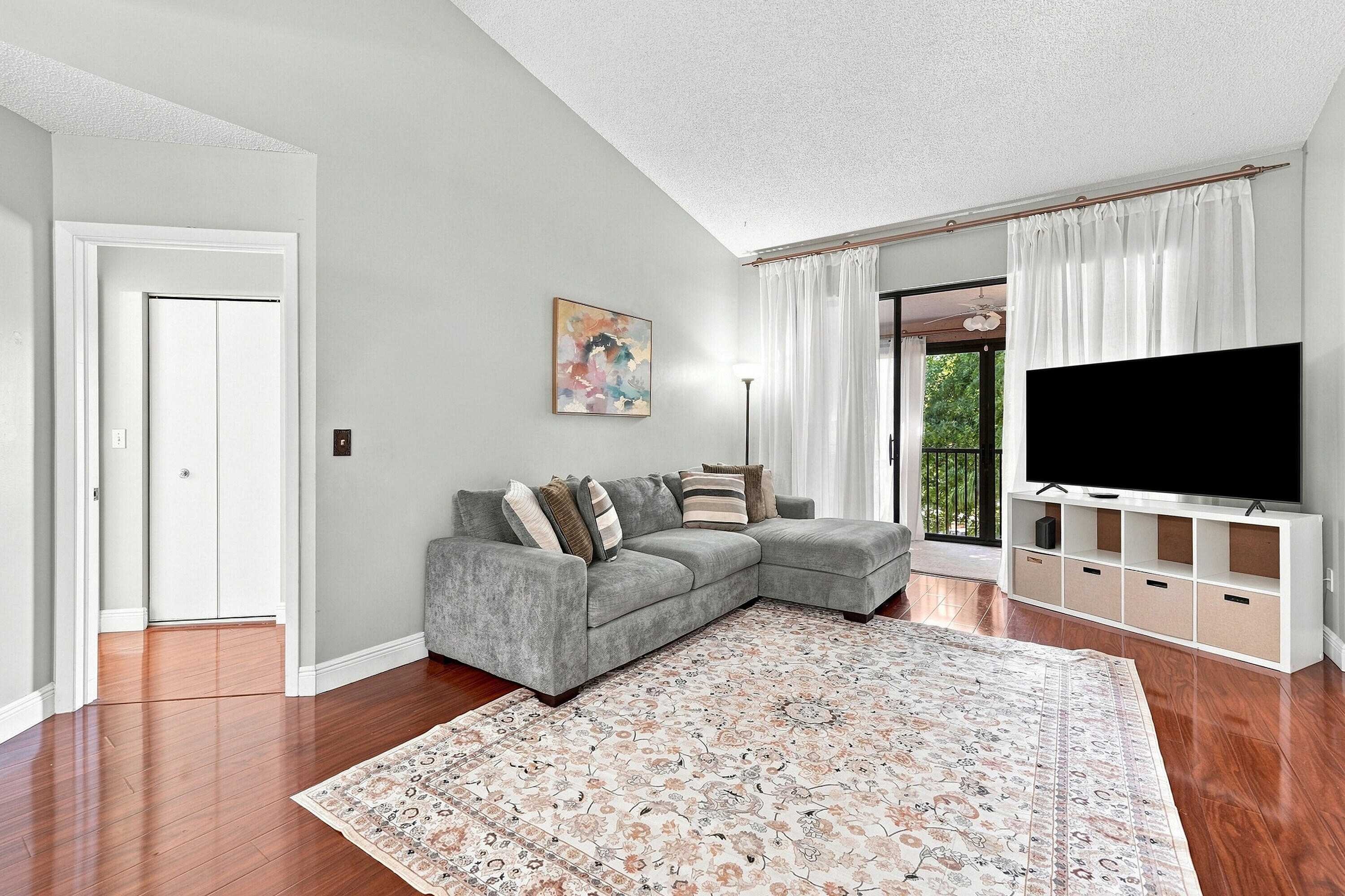 4111 Coral Tree Circle 321 Property Photo 8
