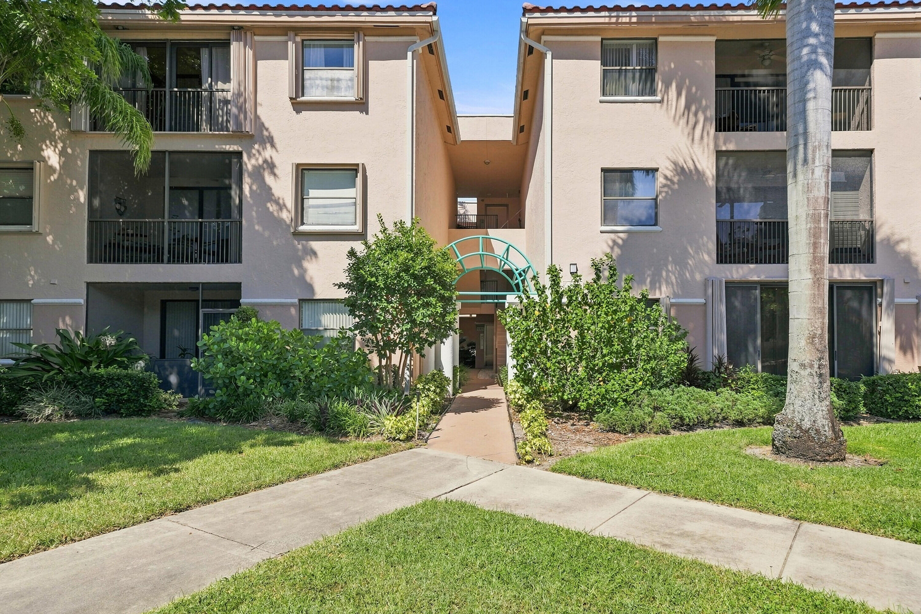 4111 Coral Tree Circle 321 Property Photo 26