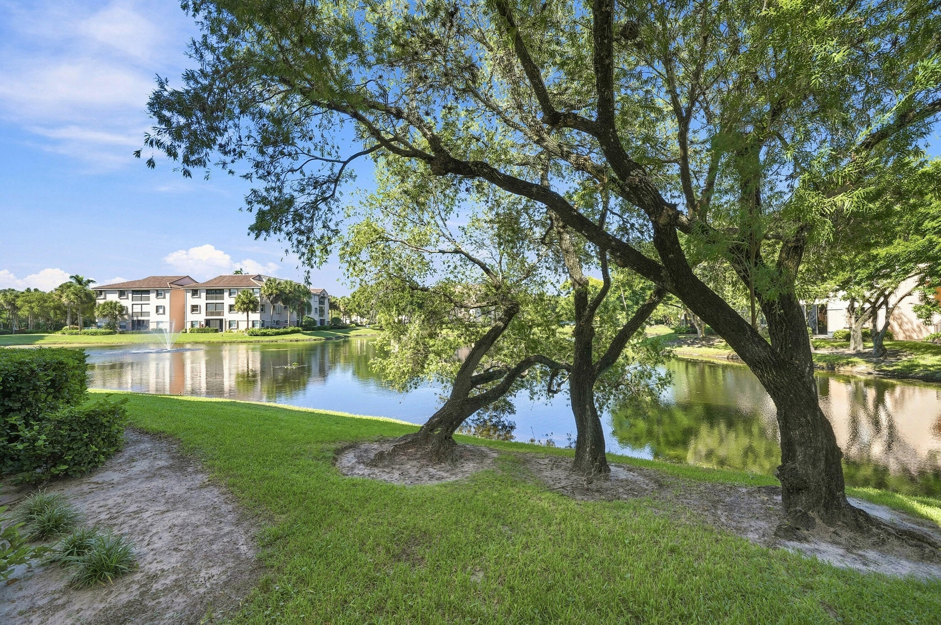 4111 Coral Tree Circle 321 Property Photo 27