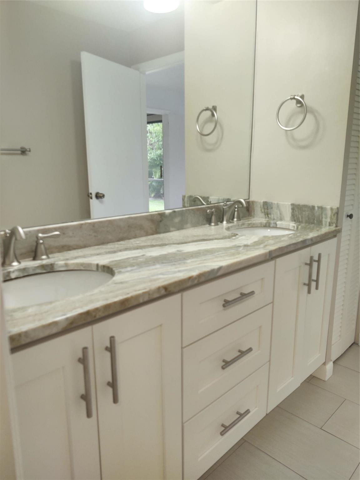 3275 Frederick Boulevard 12d Property Photo 6
