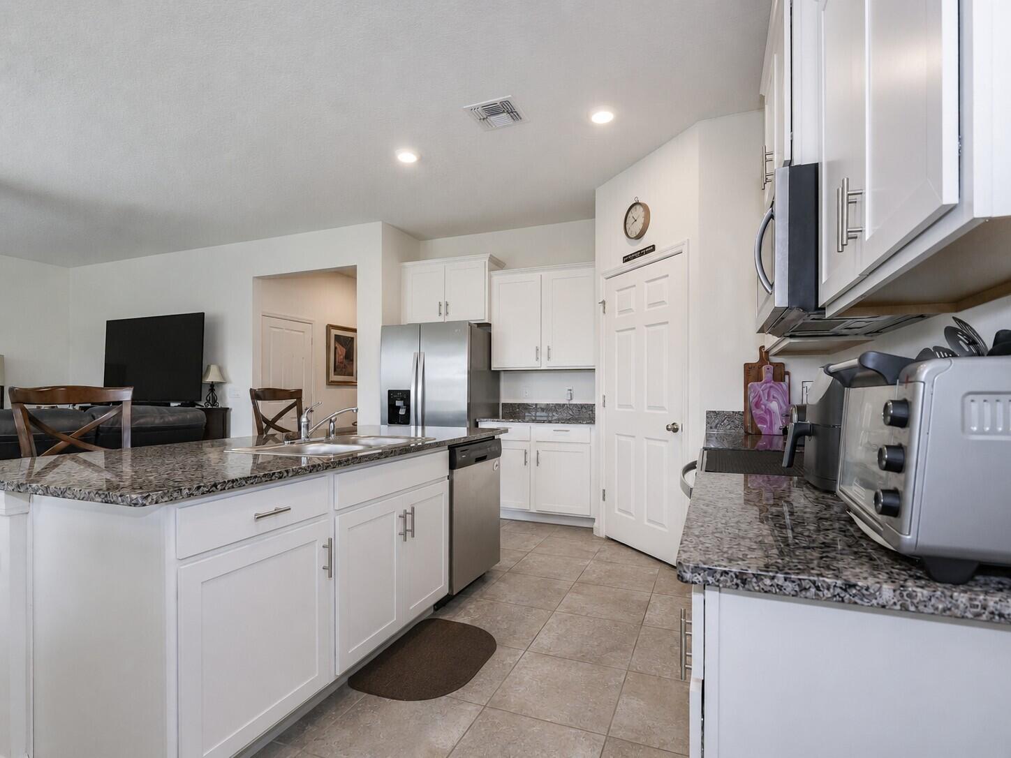 2155 Crowned Eagle Circle Sw Property Photo 6