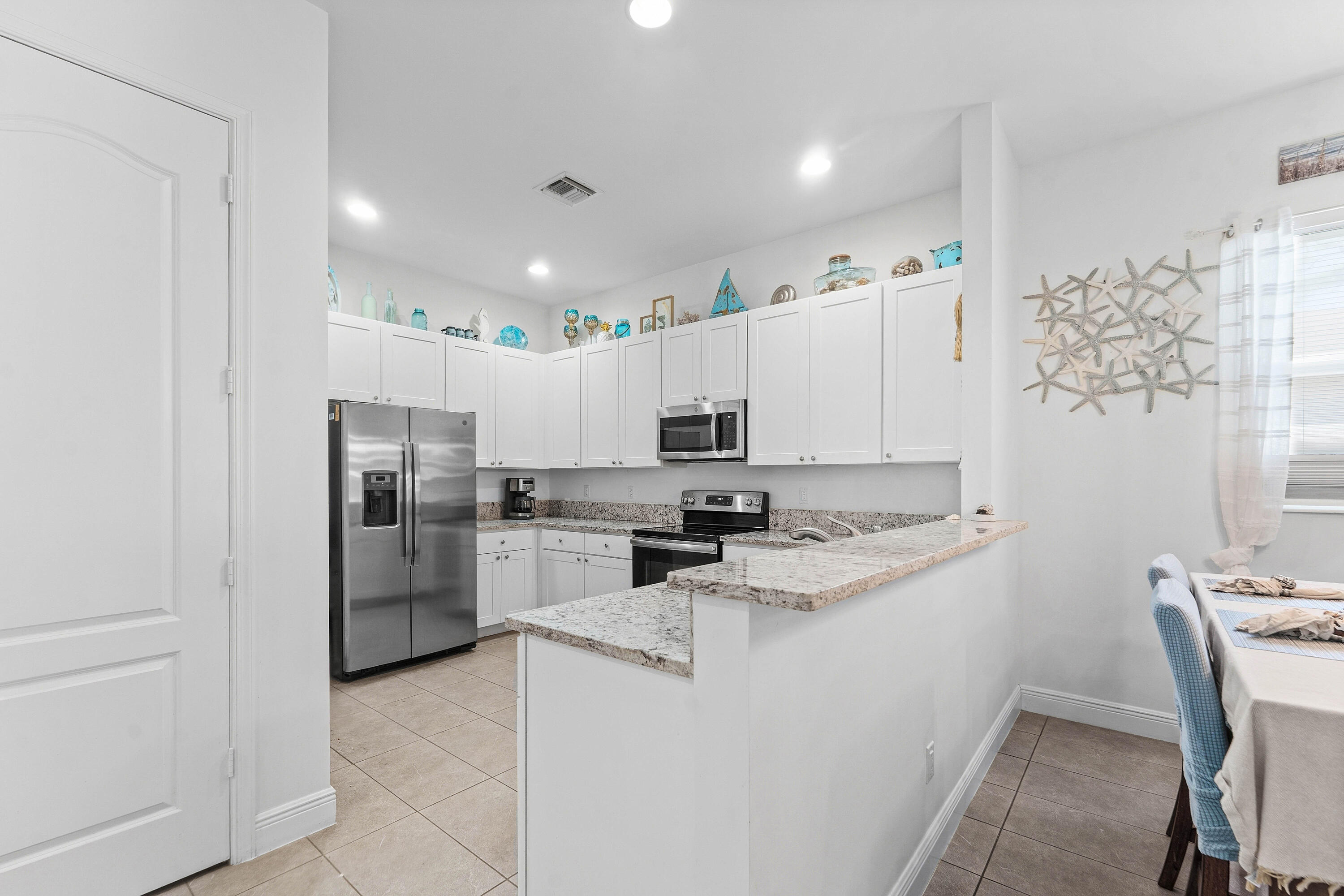 6855 4th Street Property Photo 9