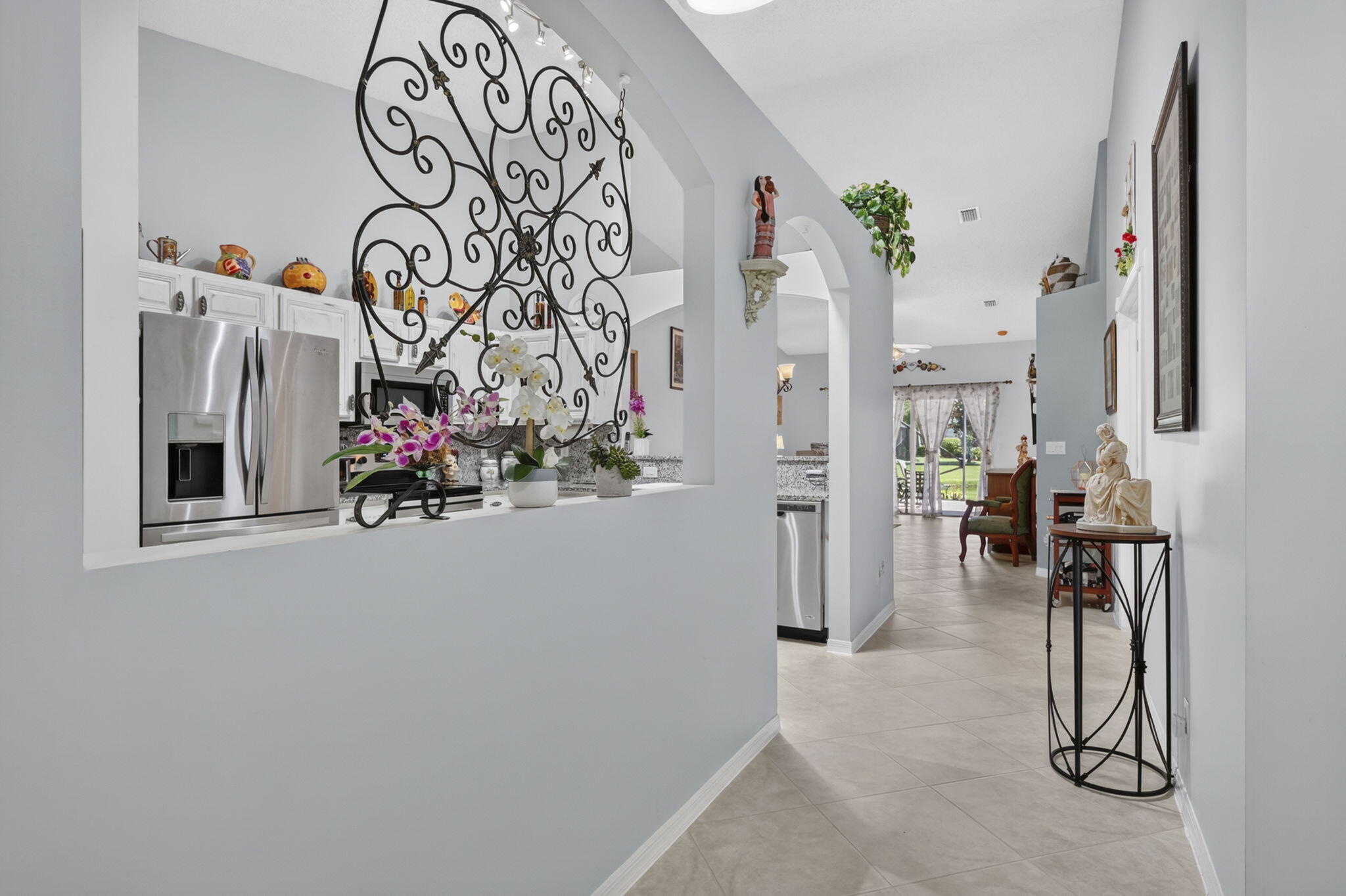 2100 Stonington Terrace Property Photo 4