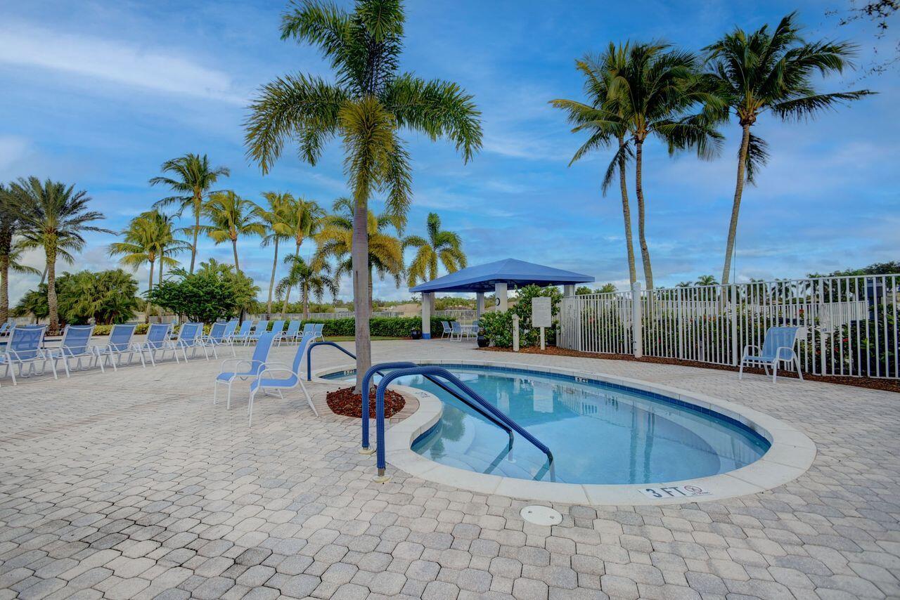 2100 Stonington Terrace Property Photo 46