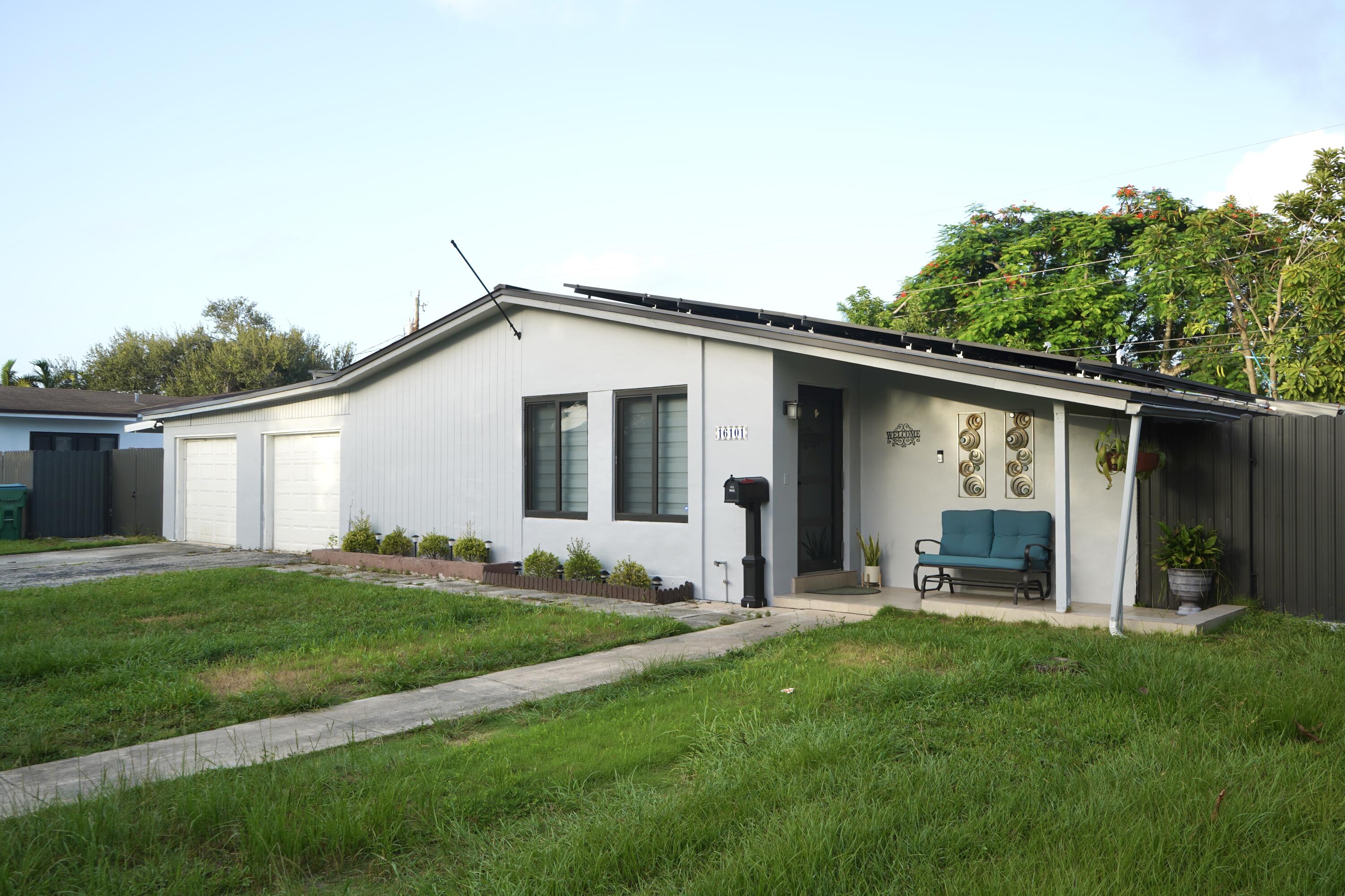16101 Sw 98th Avenue Property Photo 2