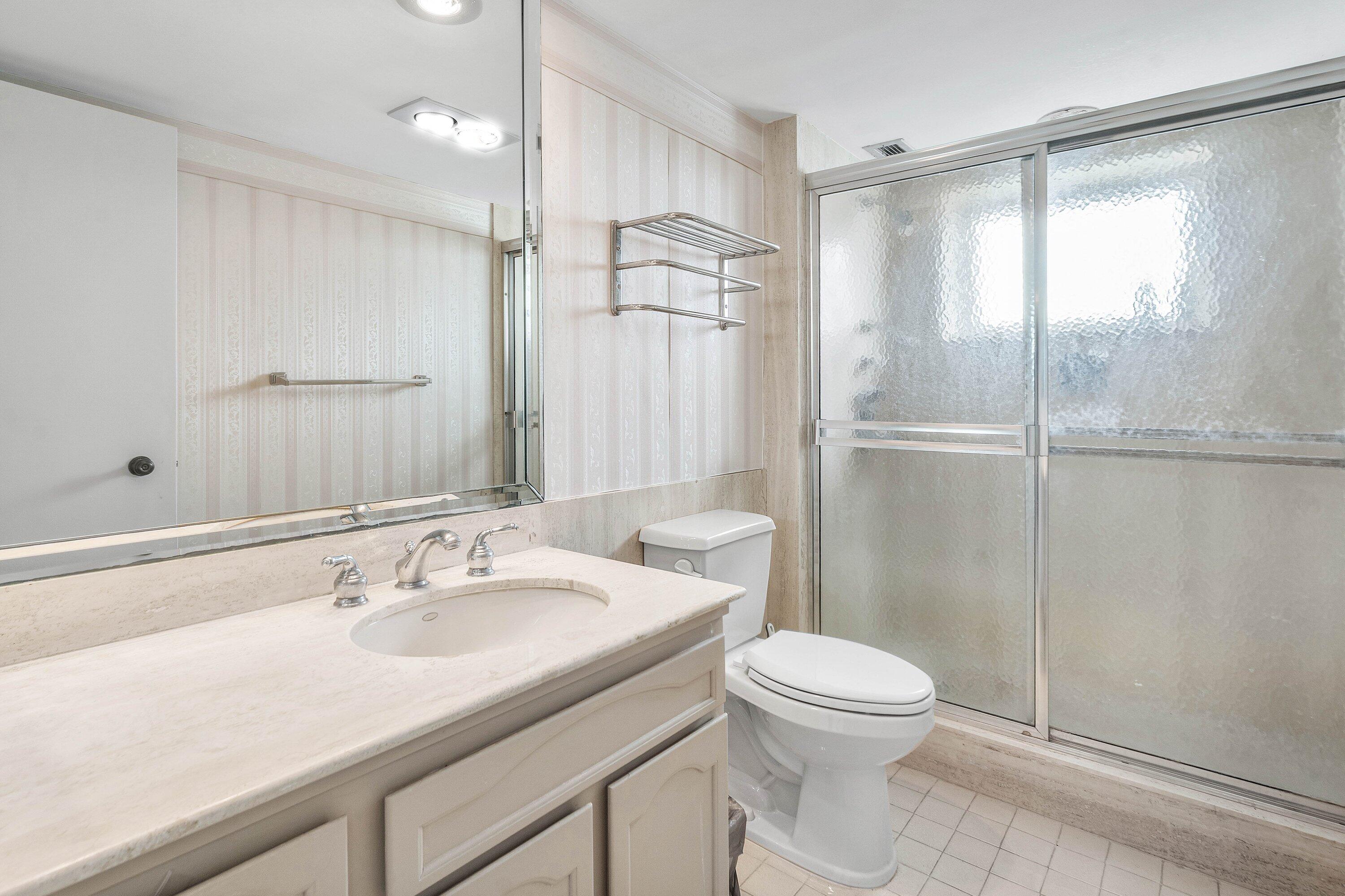 600 S Ocean Boulevard 1007 Property Photo 11