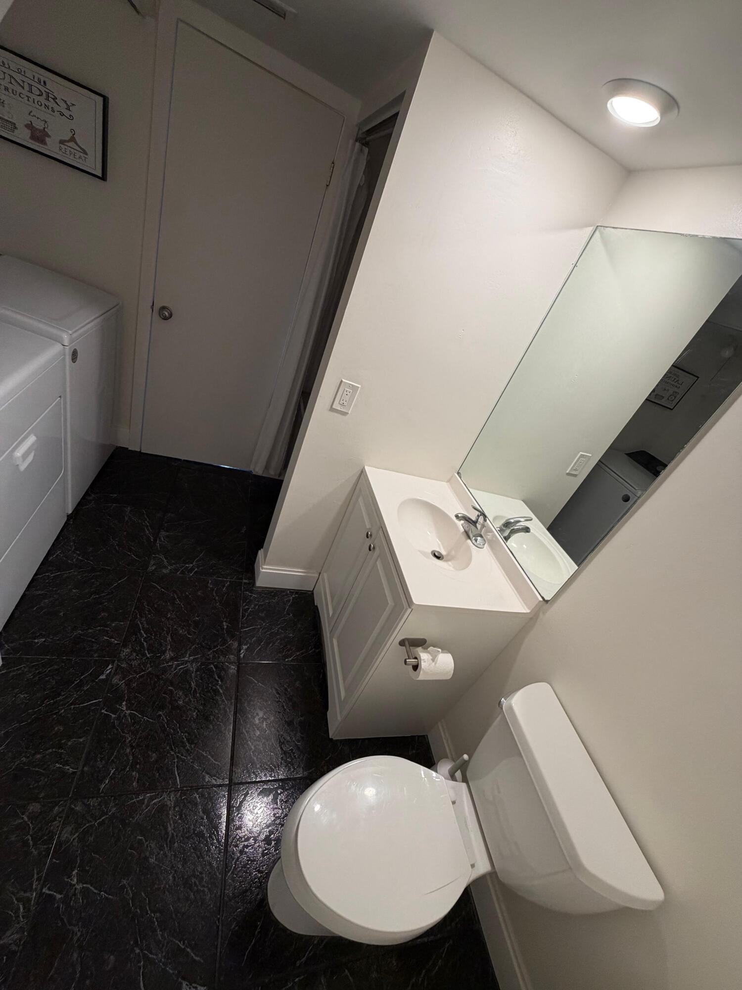 110 N Delaware Boulevard 19c Property Photo 9