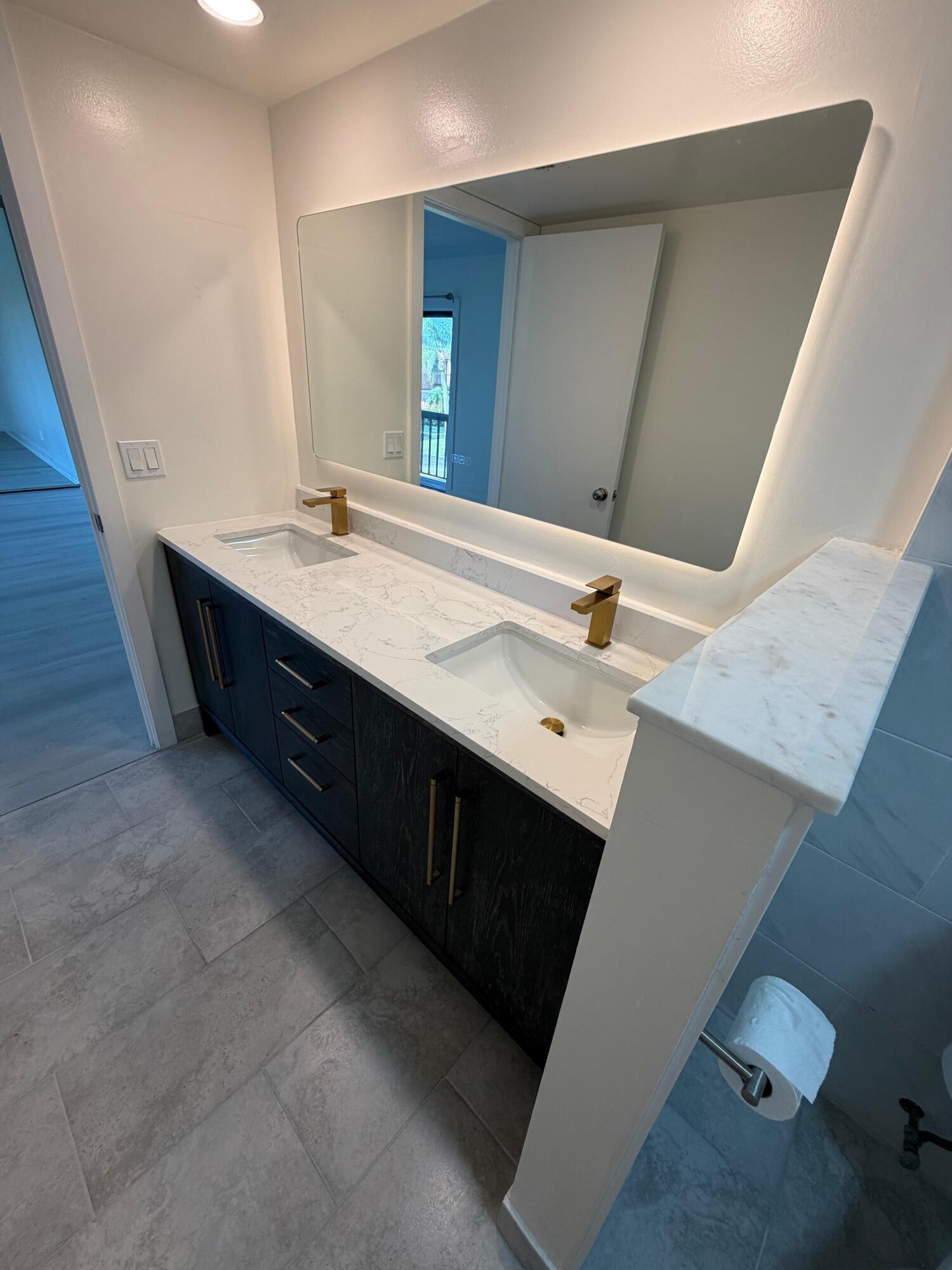 110 N Delaware Boulevard 19c Property Photo 19