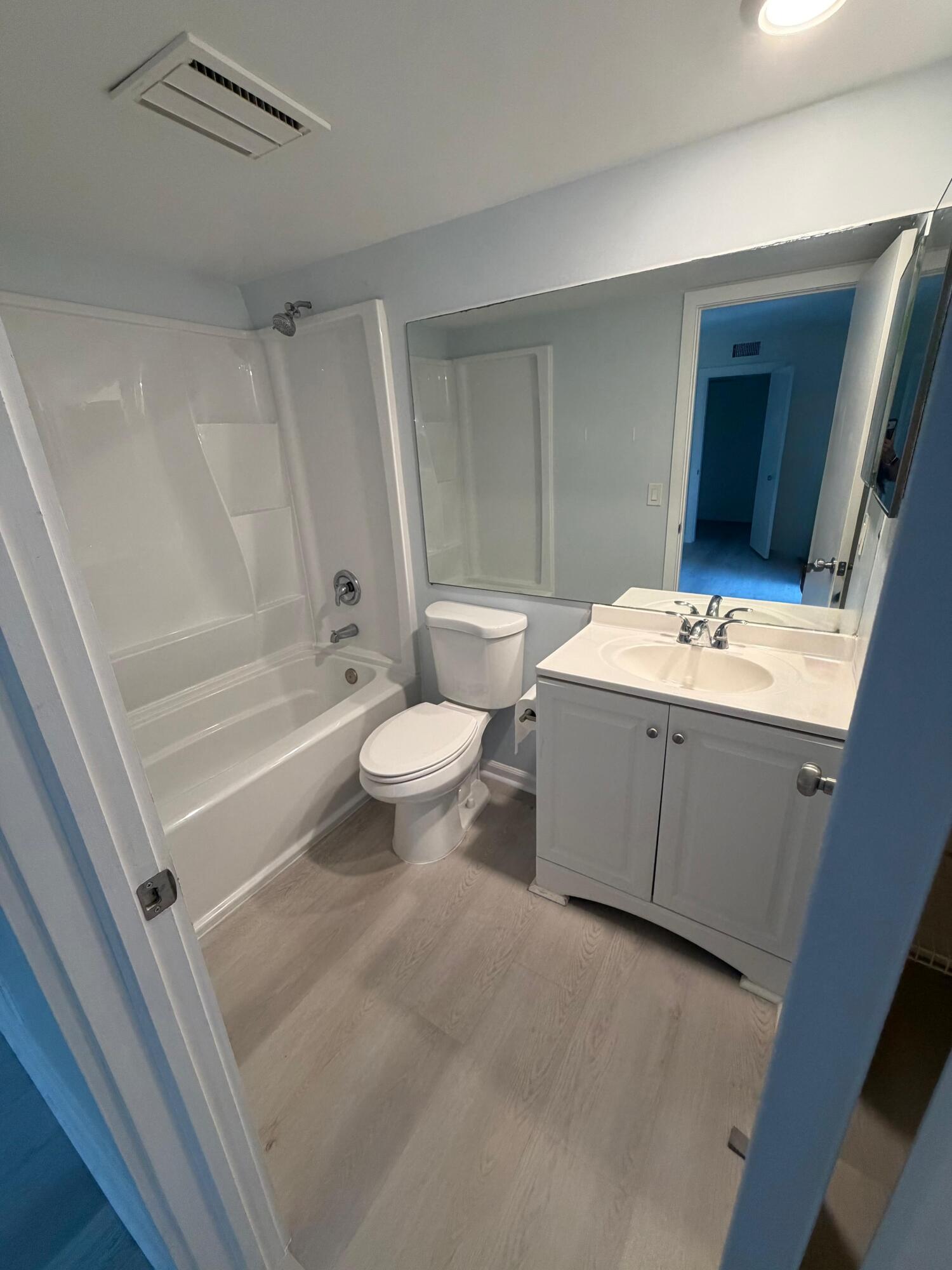 110 N Delaware Boulevard 19c Property Photo 25