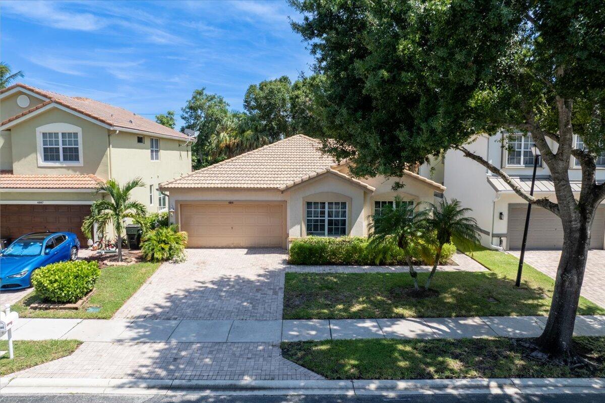 4841 N Classical Boulevard Property Photo 2