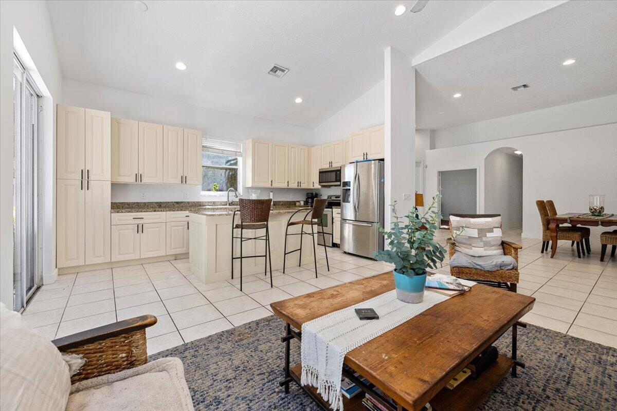4841 N Classical Boulevard Property Photo 12
