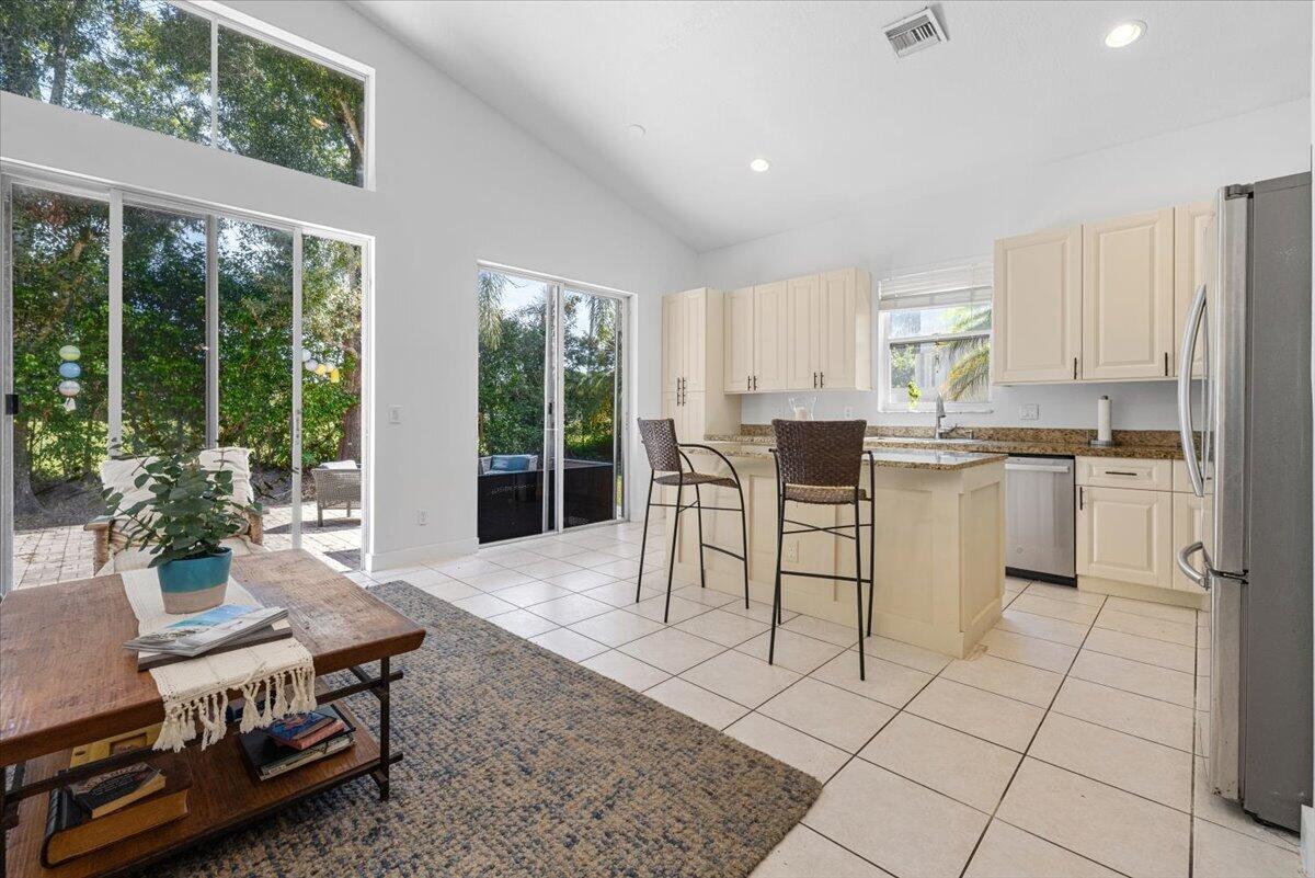 4841 N Classical Boulevard Property Photo 13