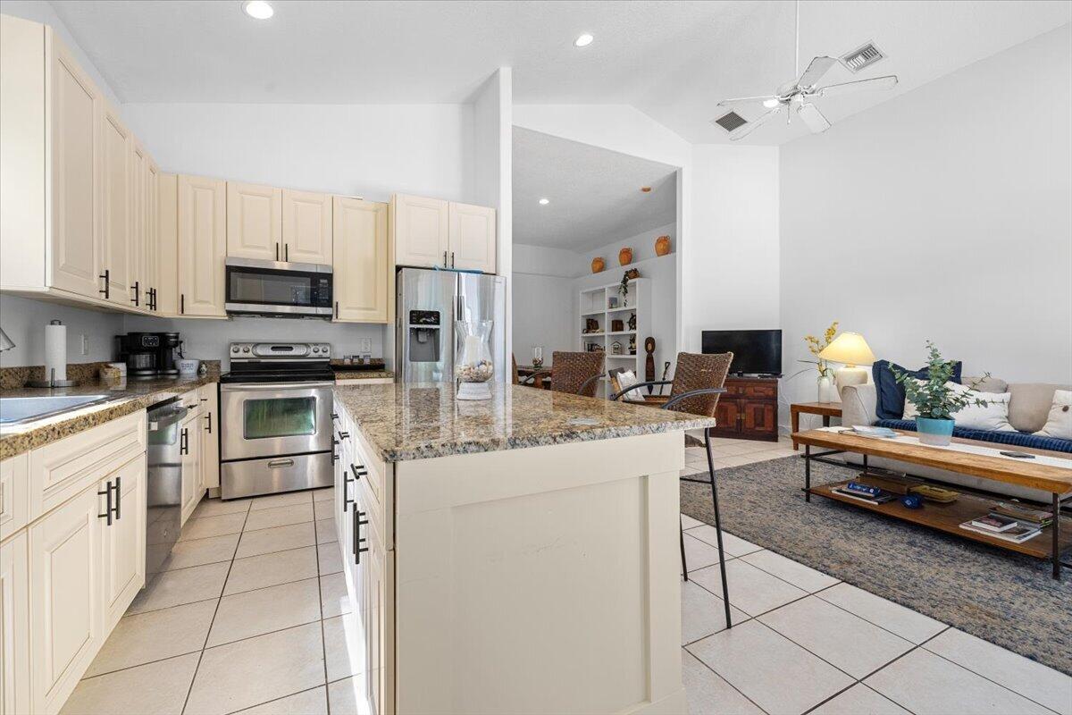 4841 N Classical Boulevard Property Photo 15