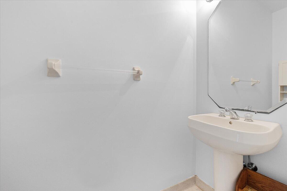 4841 N Classical Boulevard Property Photo 23