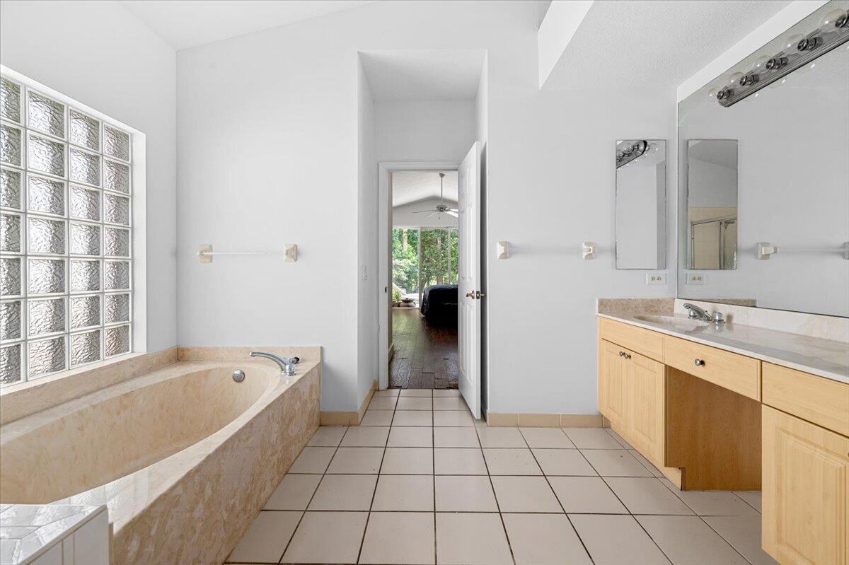 4841 N Classical Boulevard Property Photo 32