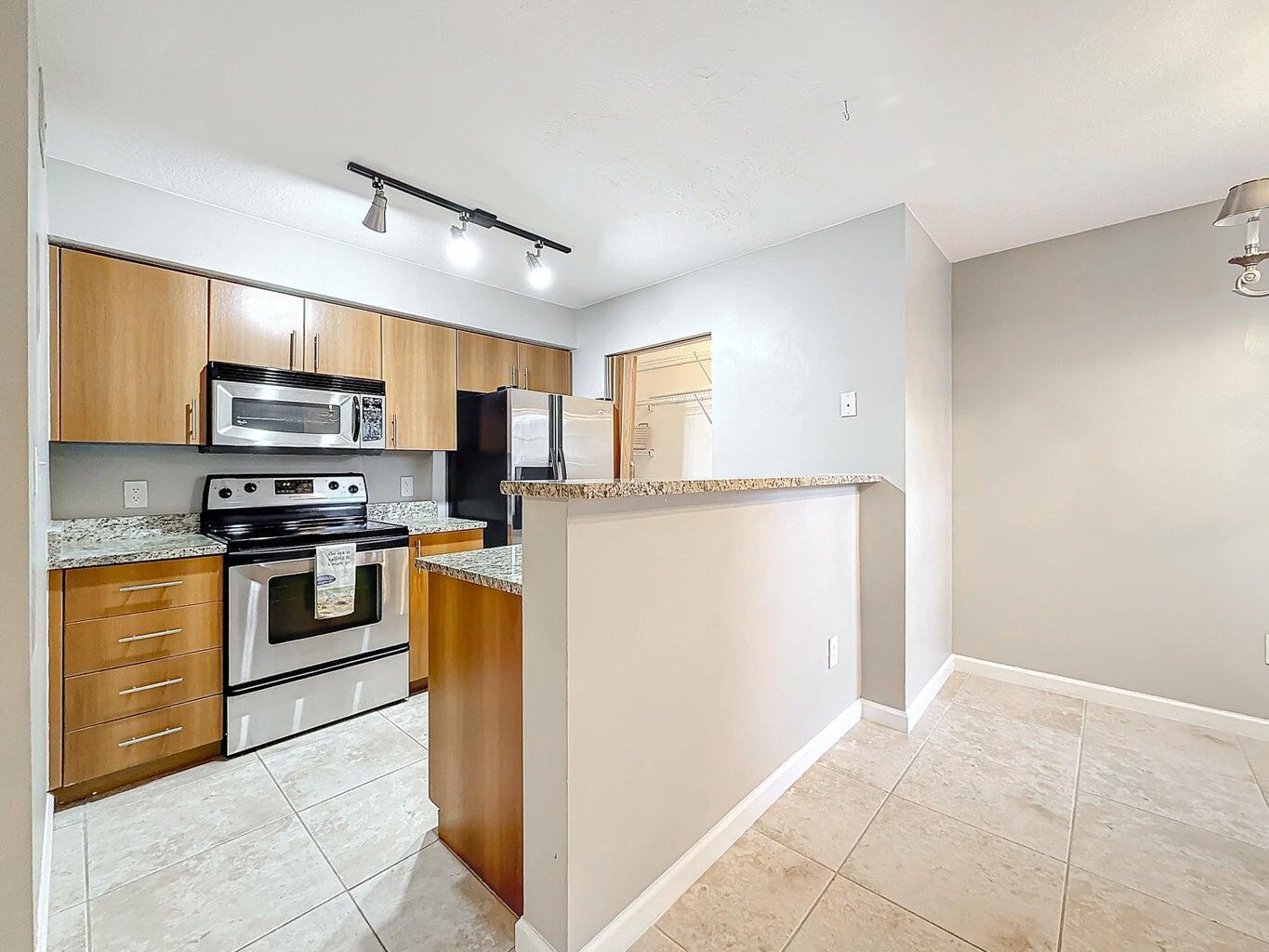 1020 Crystal Way M Property Photo 4
