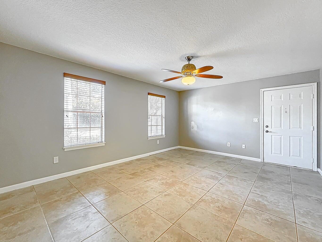 1020 Crystal Way M Property Photo 7