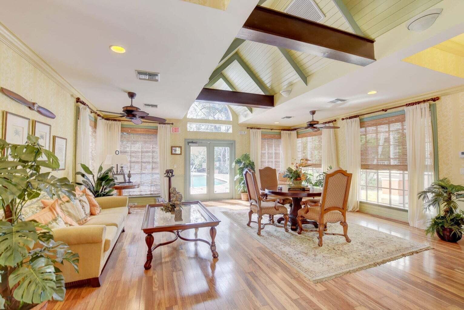 1020 Crystal Way M Property Photo 20