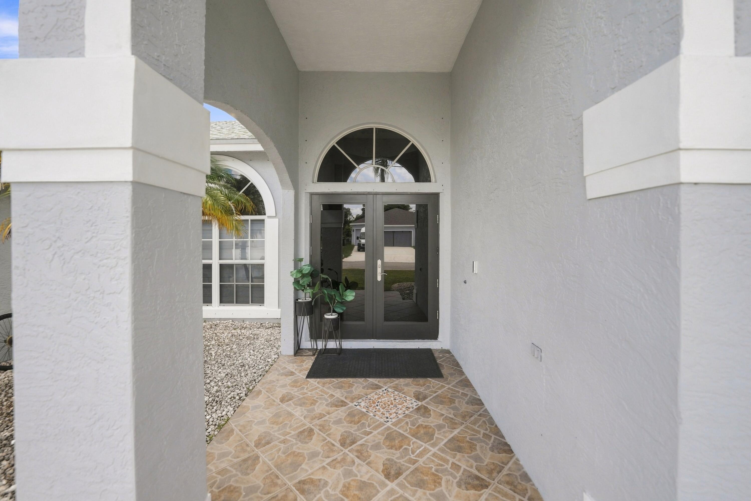 470 Sw Mccomb Avenue Property Photo 19