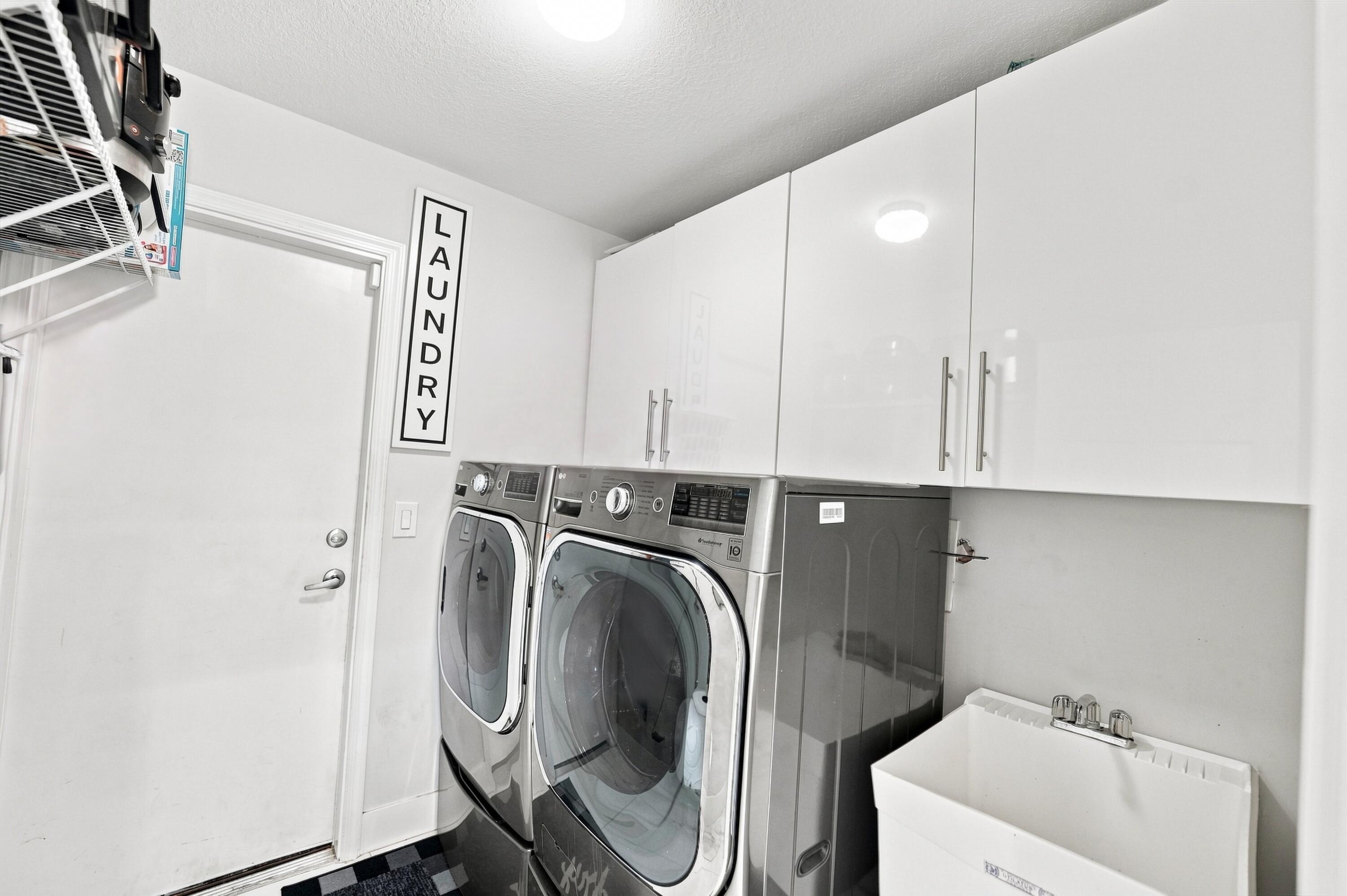 470 Sw Mccomb Avenue Property Photo 54
