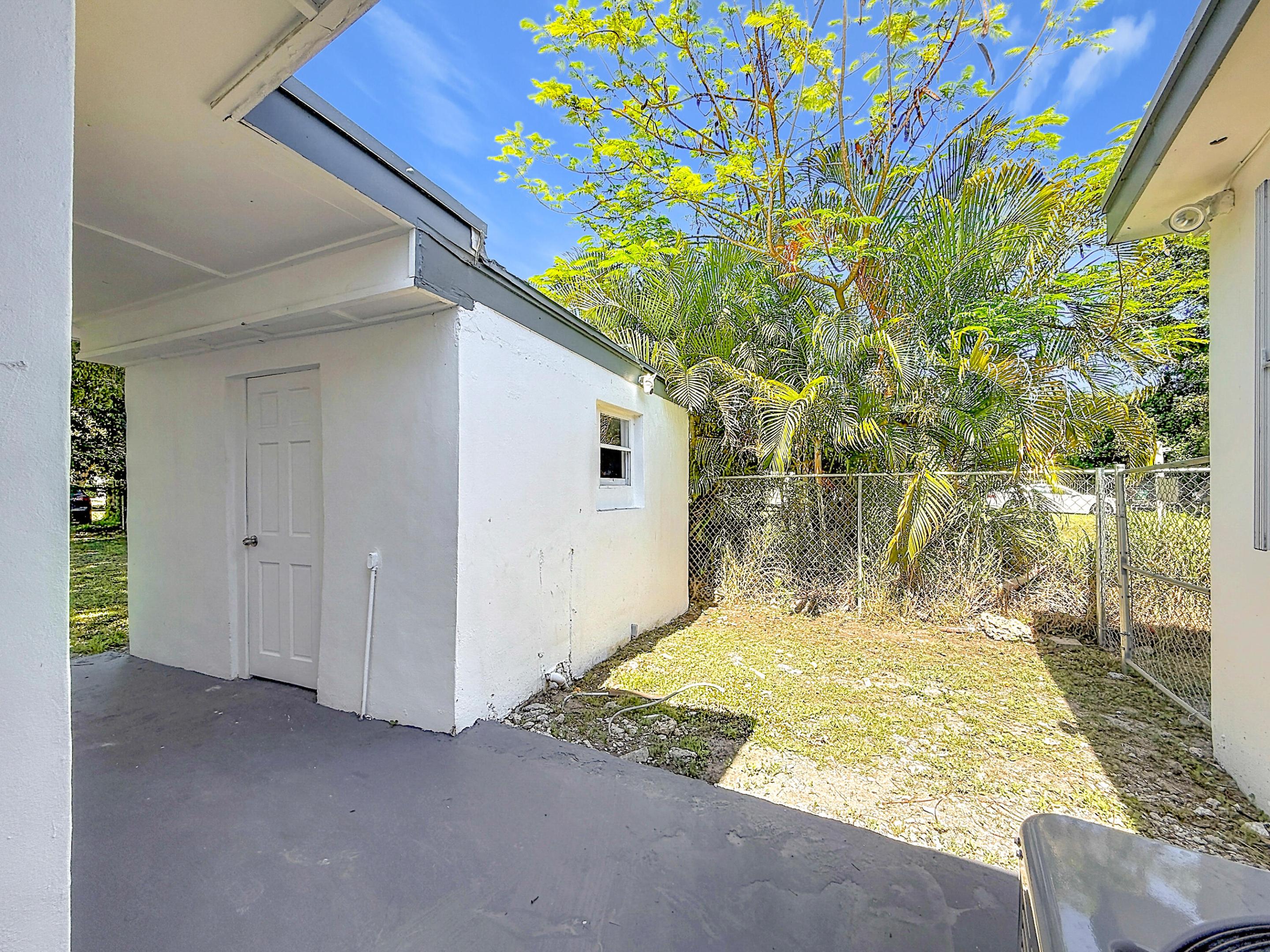 10235 Sw 177th Street Property Photo 38