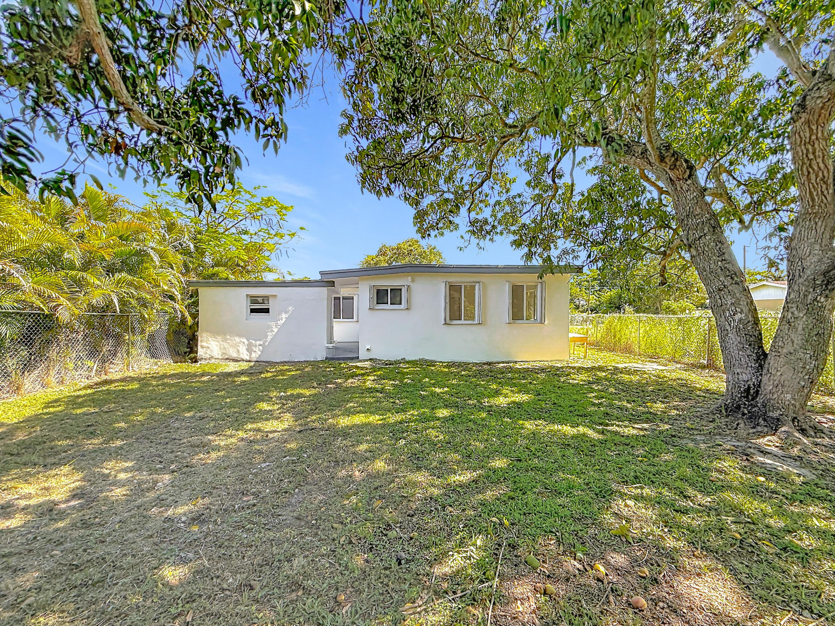 10235 Sw 177th Street Property Photo 41