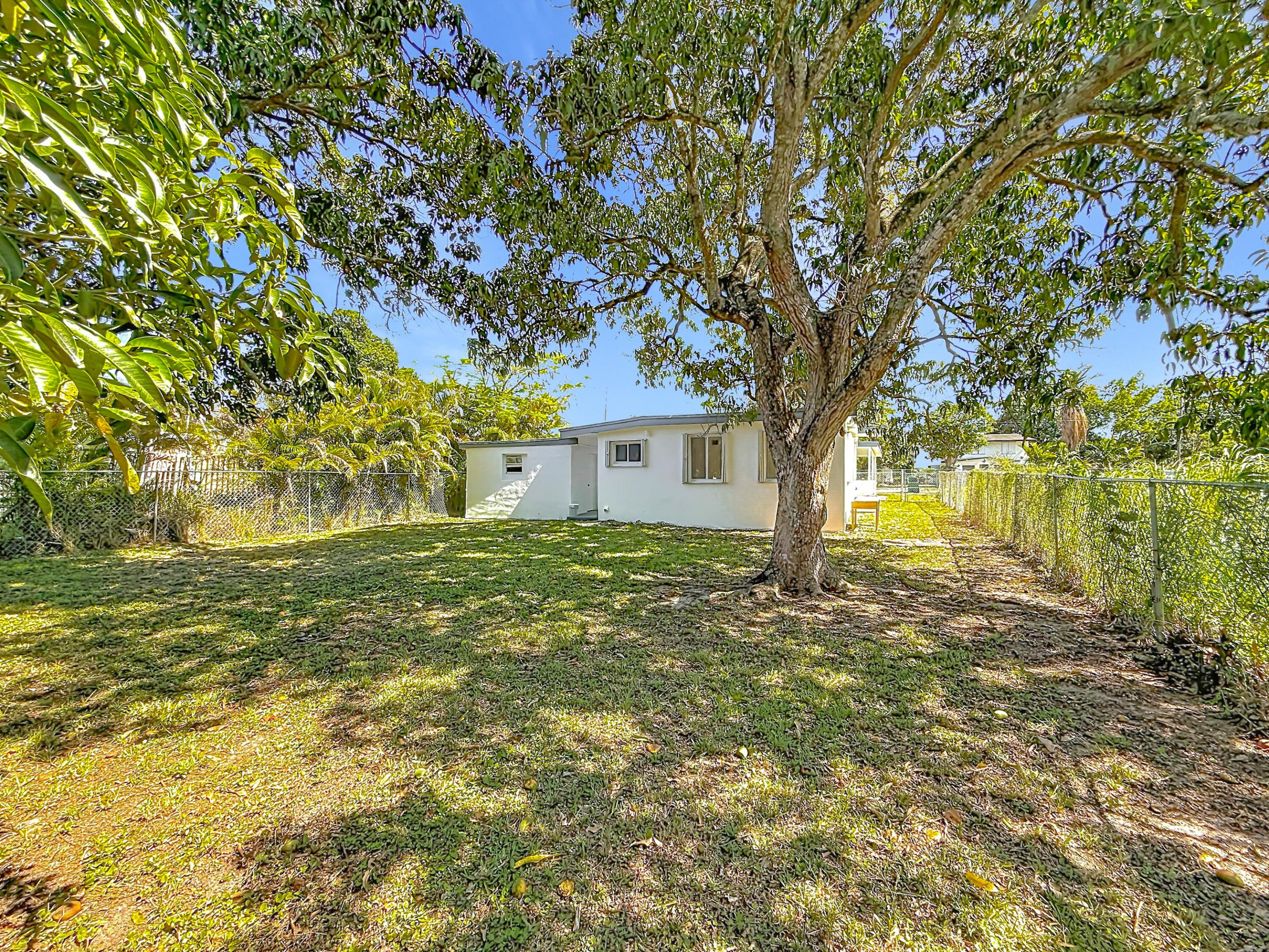 10235 Sw 177th Street Property Photo 42