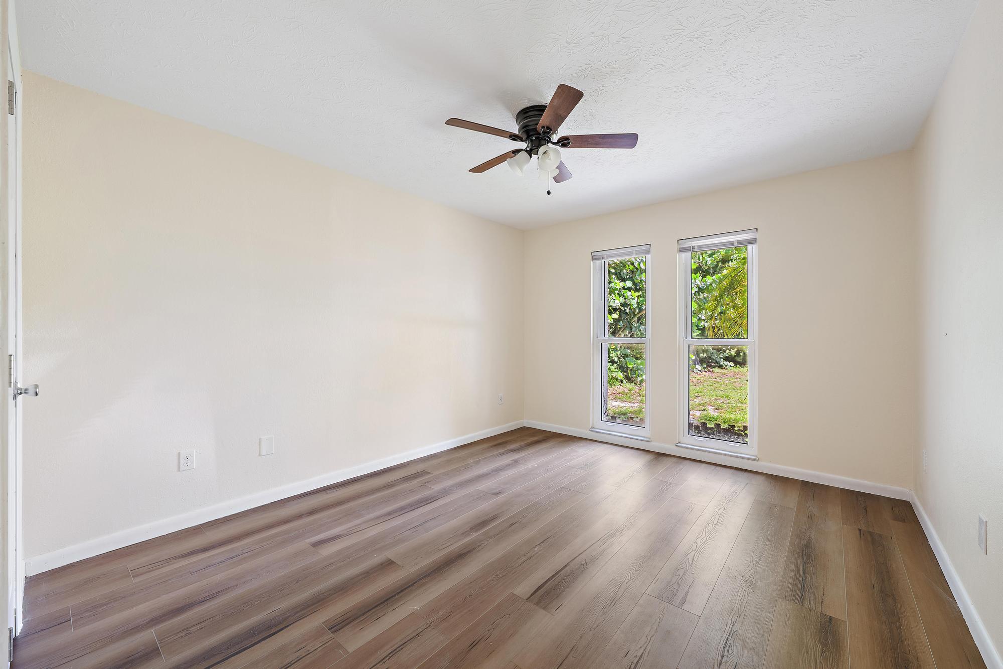 1163 Nw 16th Place Property Photo 16