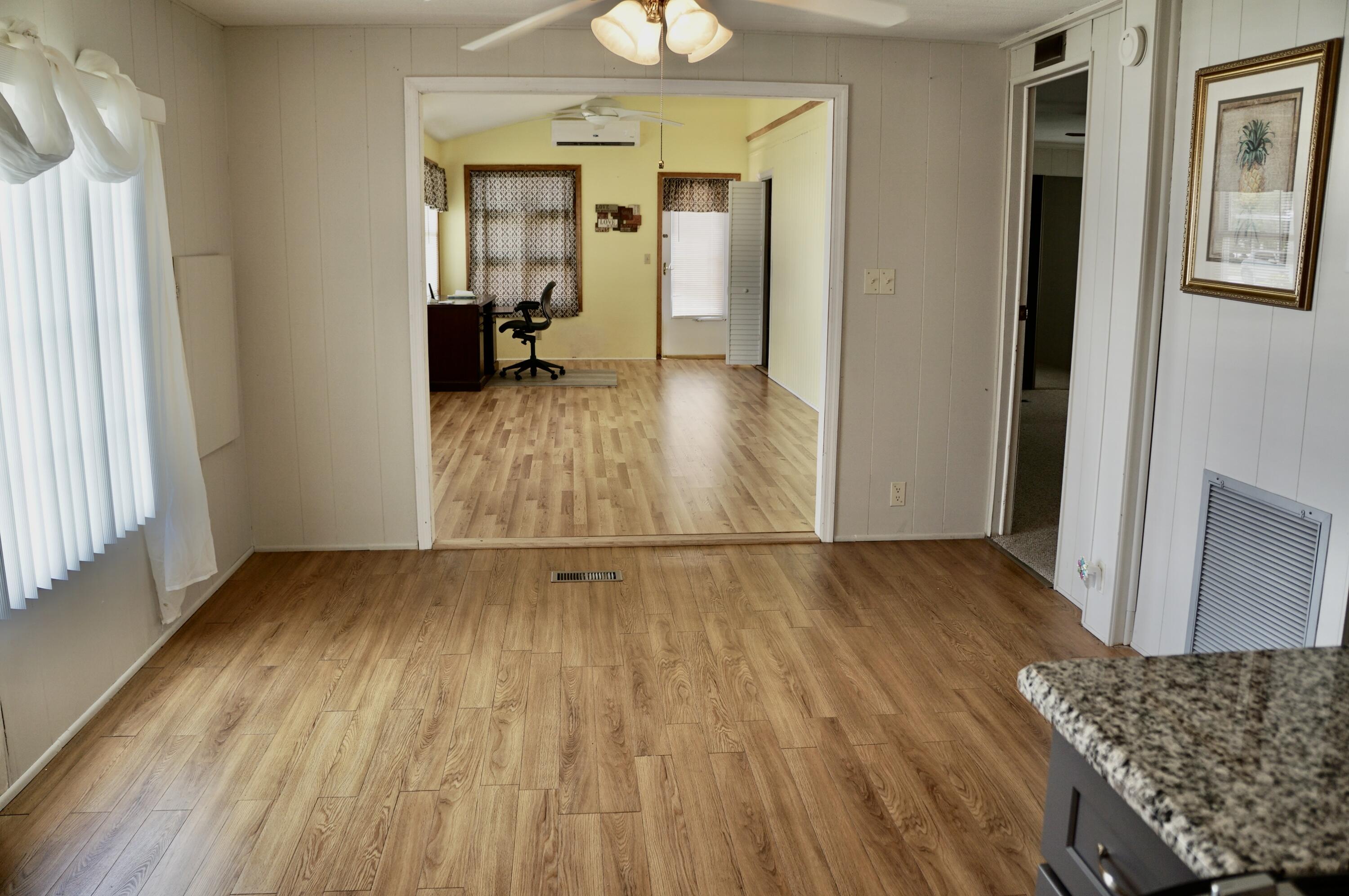 21 Se Iberian Lane Property Photo 10