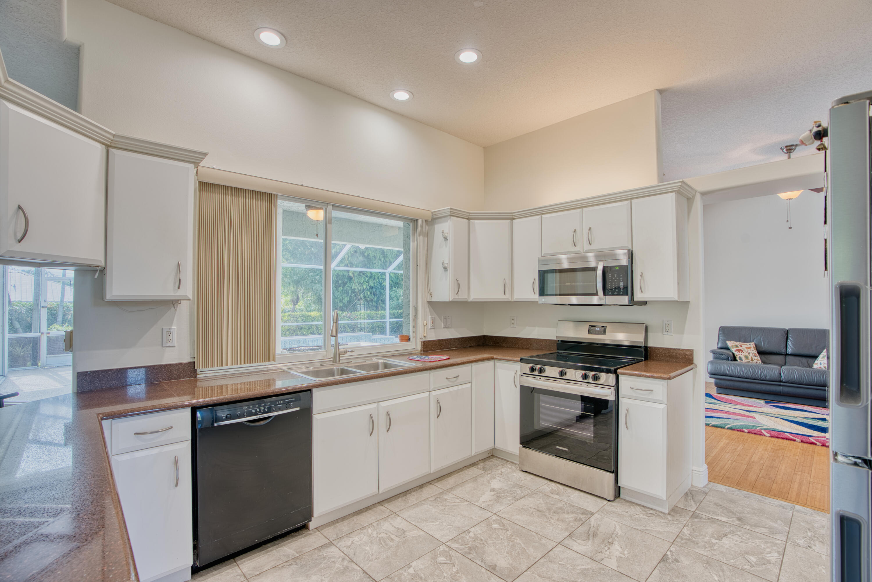 2142 Se Morningside Boulevard Property Photo 21
