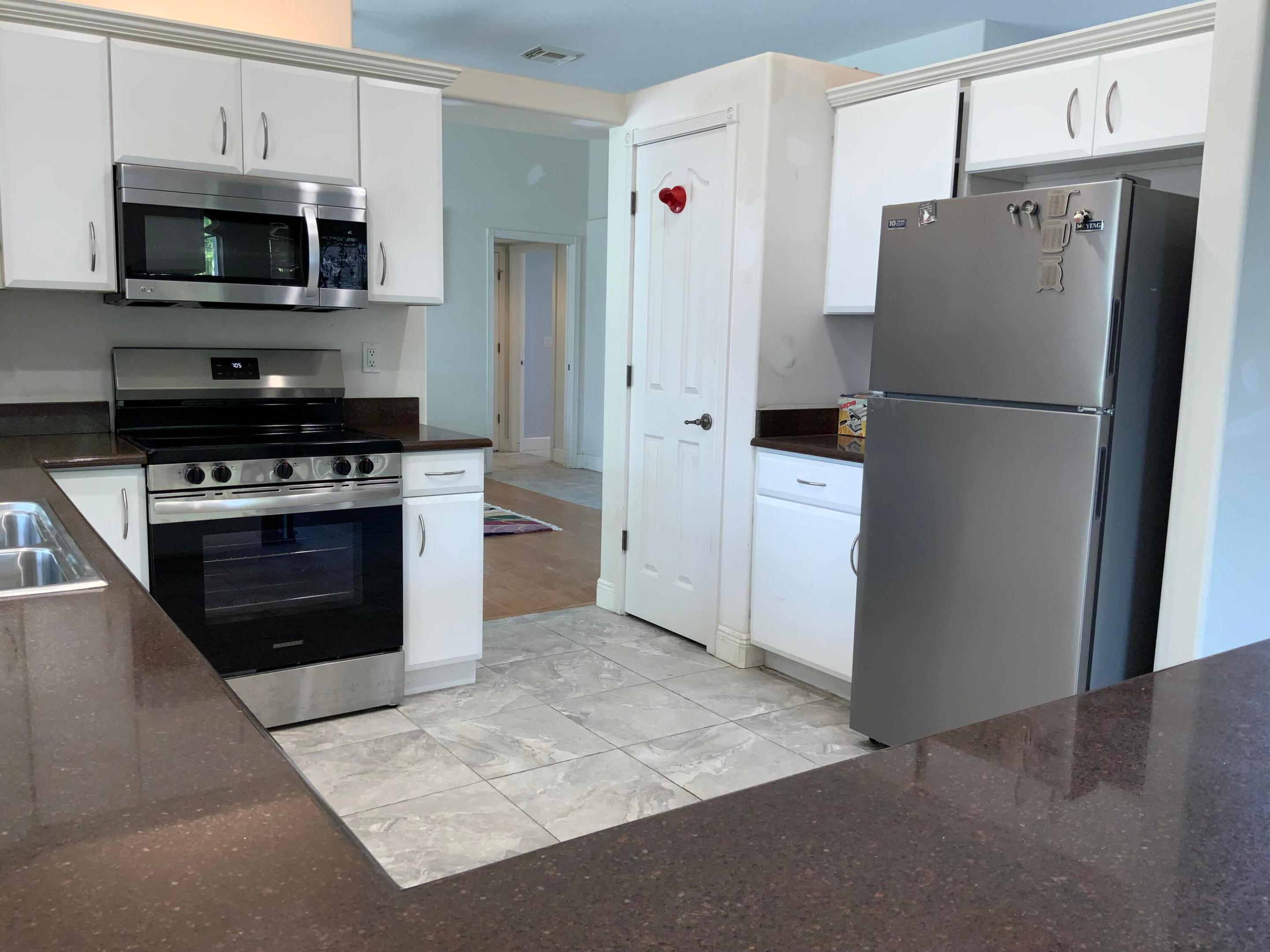 2142 Se Morningside Boulevard Property Photo 22