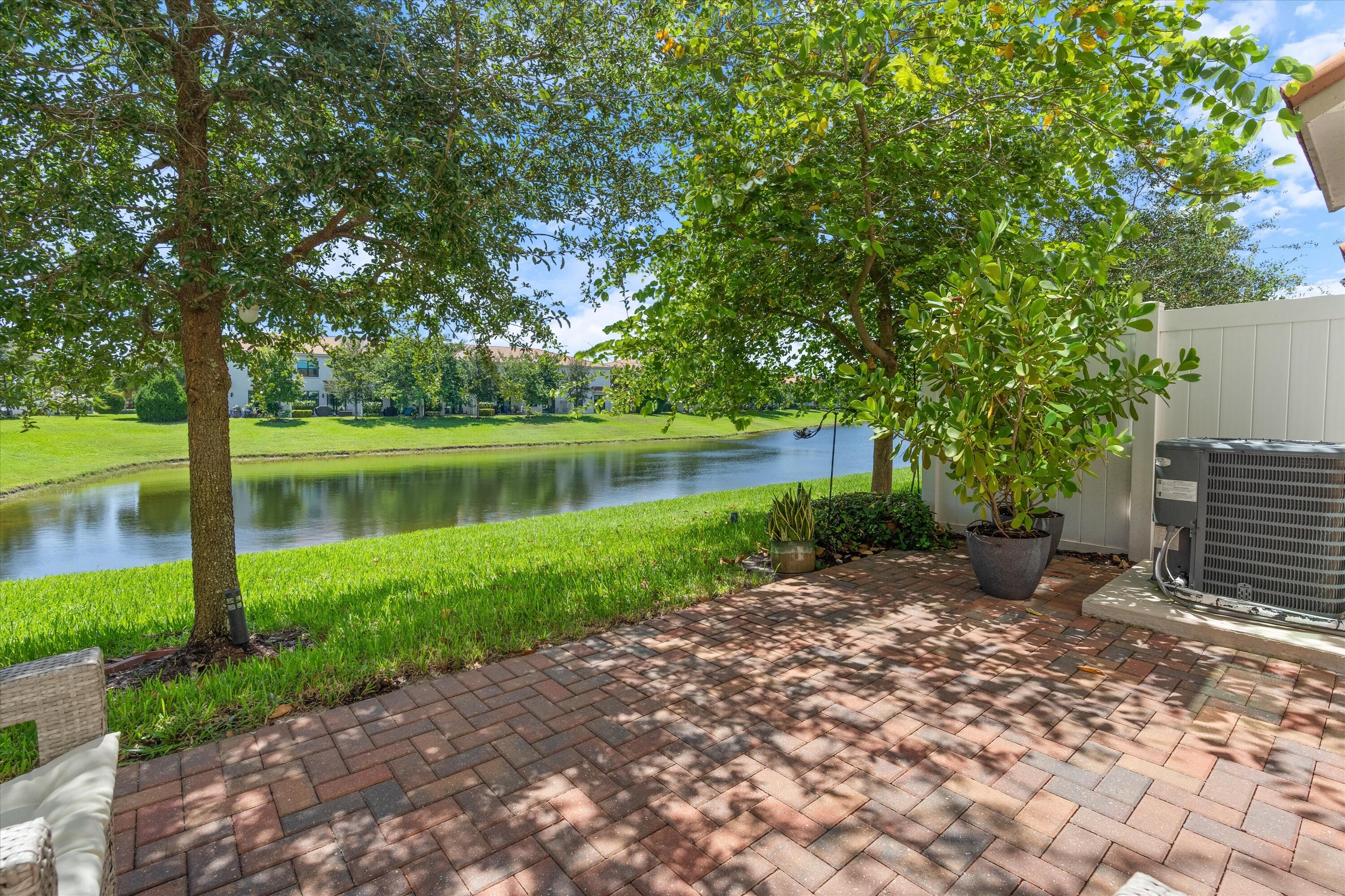 10076 Brickhill Drive Property Photo 25
