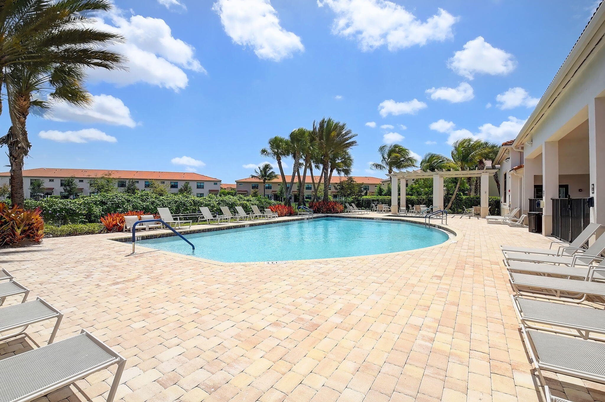 10076 Brickhill Drive Property Photo 28