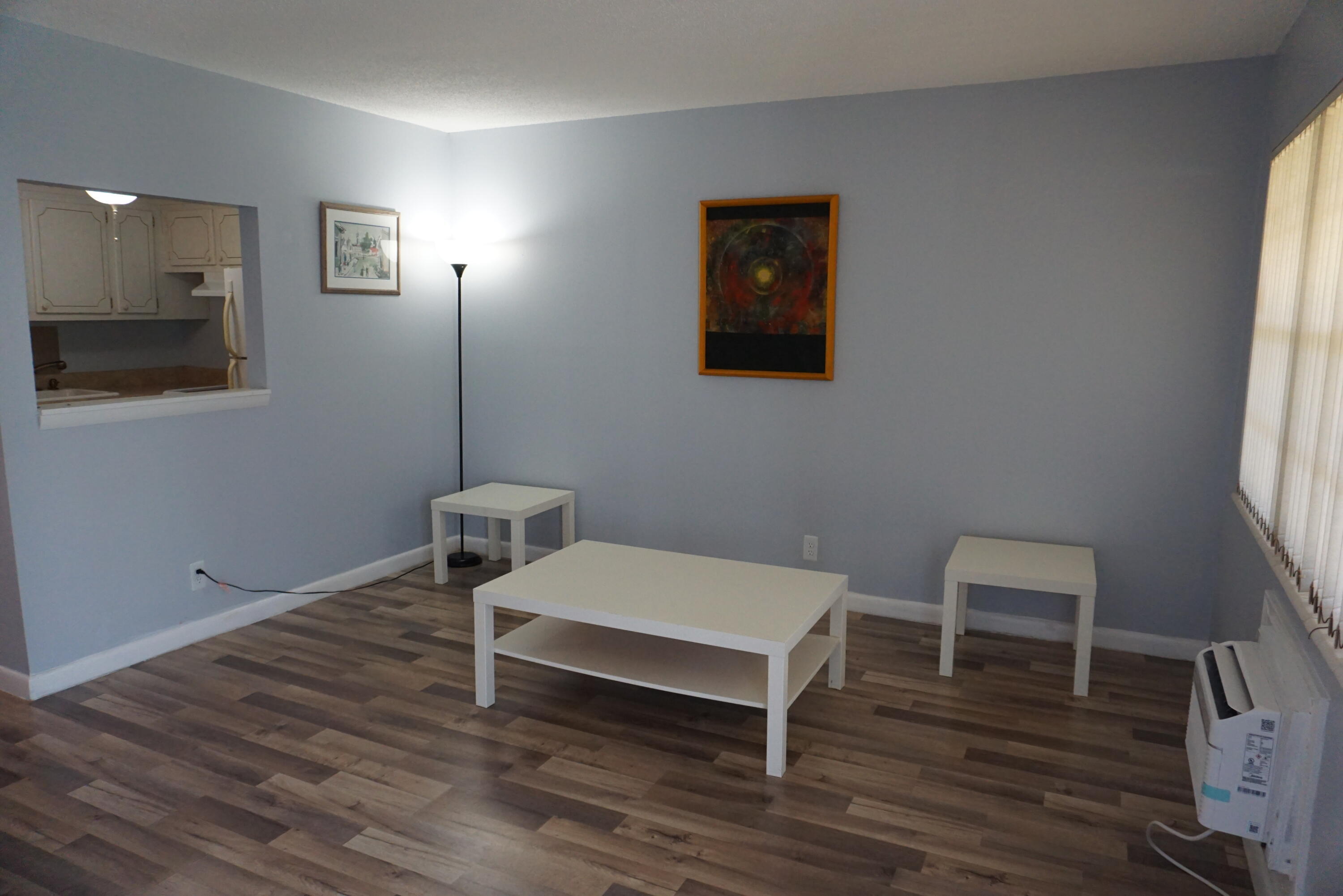 202 Andover H Property Photo 5