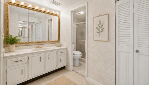 1100 St Charles Place Ph3 Property Photo 44