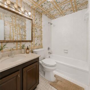 1100 St Charles Place Ph3 Property Photo 54
