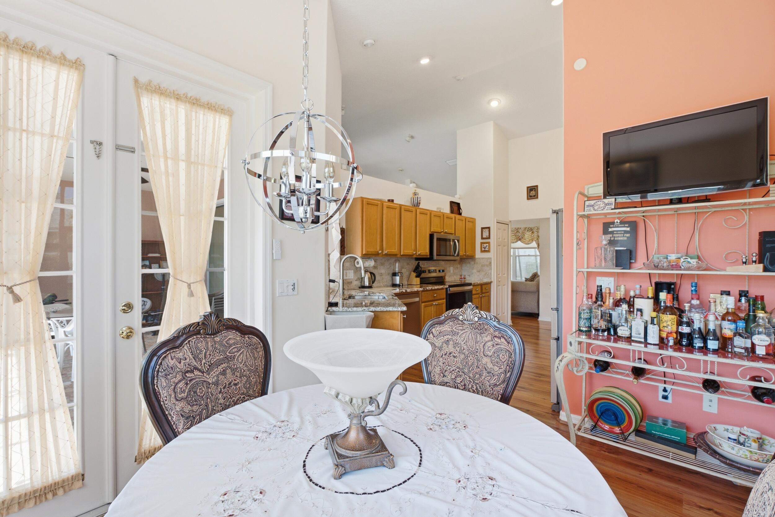 6445 36th Place Property Photo 11