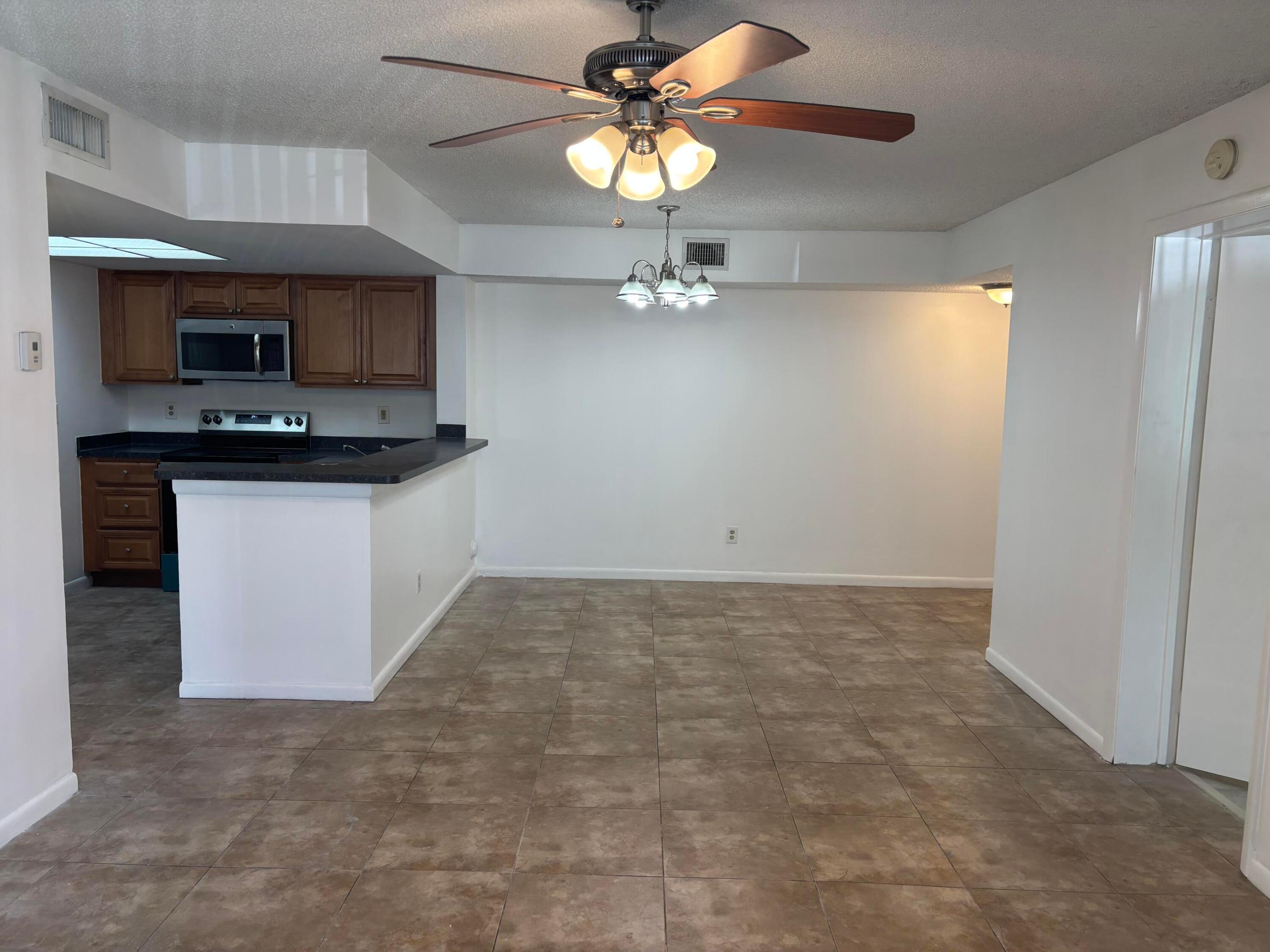 9266 W Atlantic Boulevard W 1012 Property Photo 5