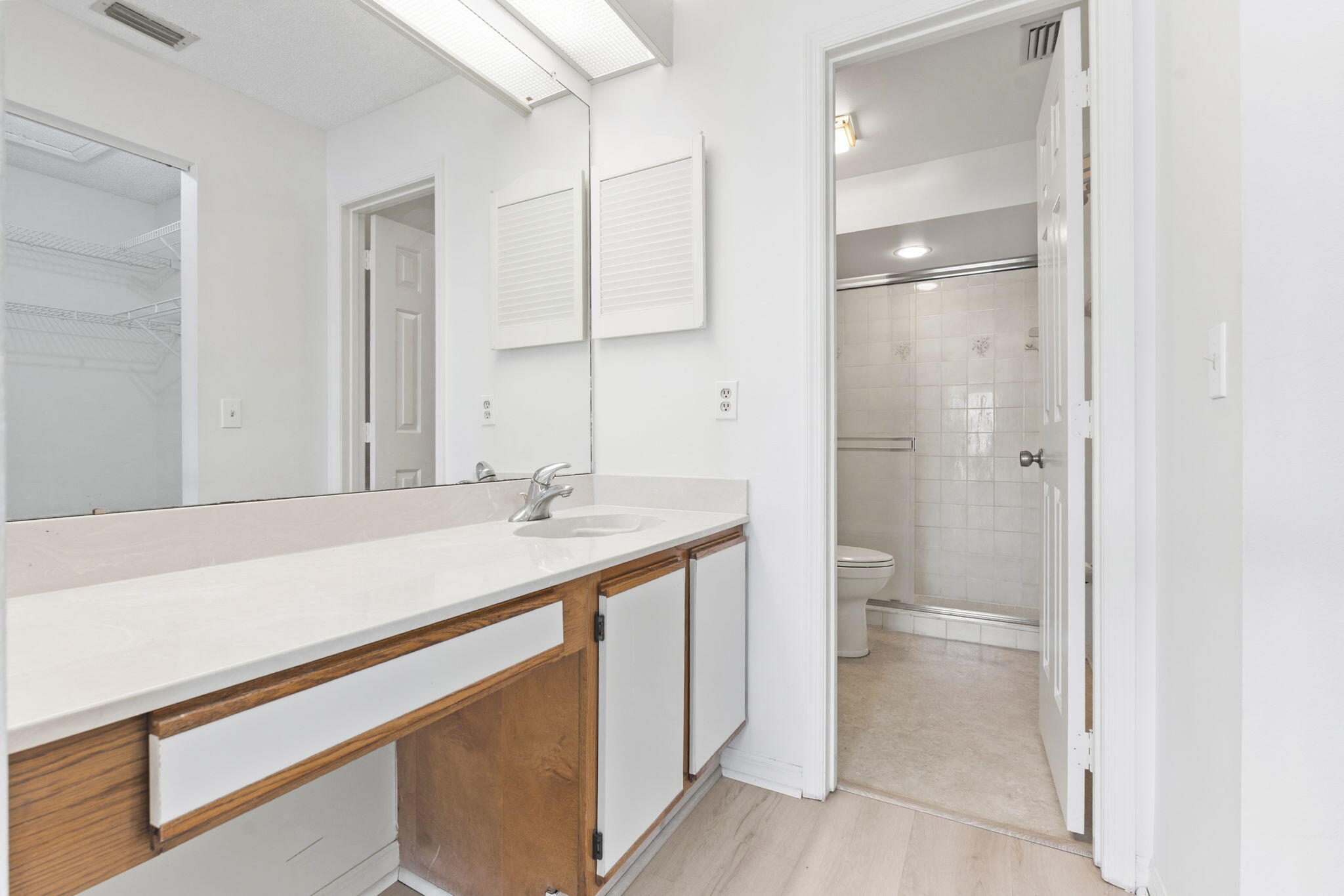 538 9th Place Property Photo 11