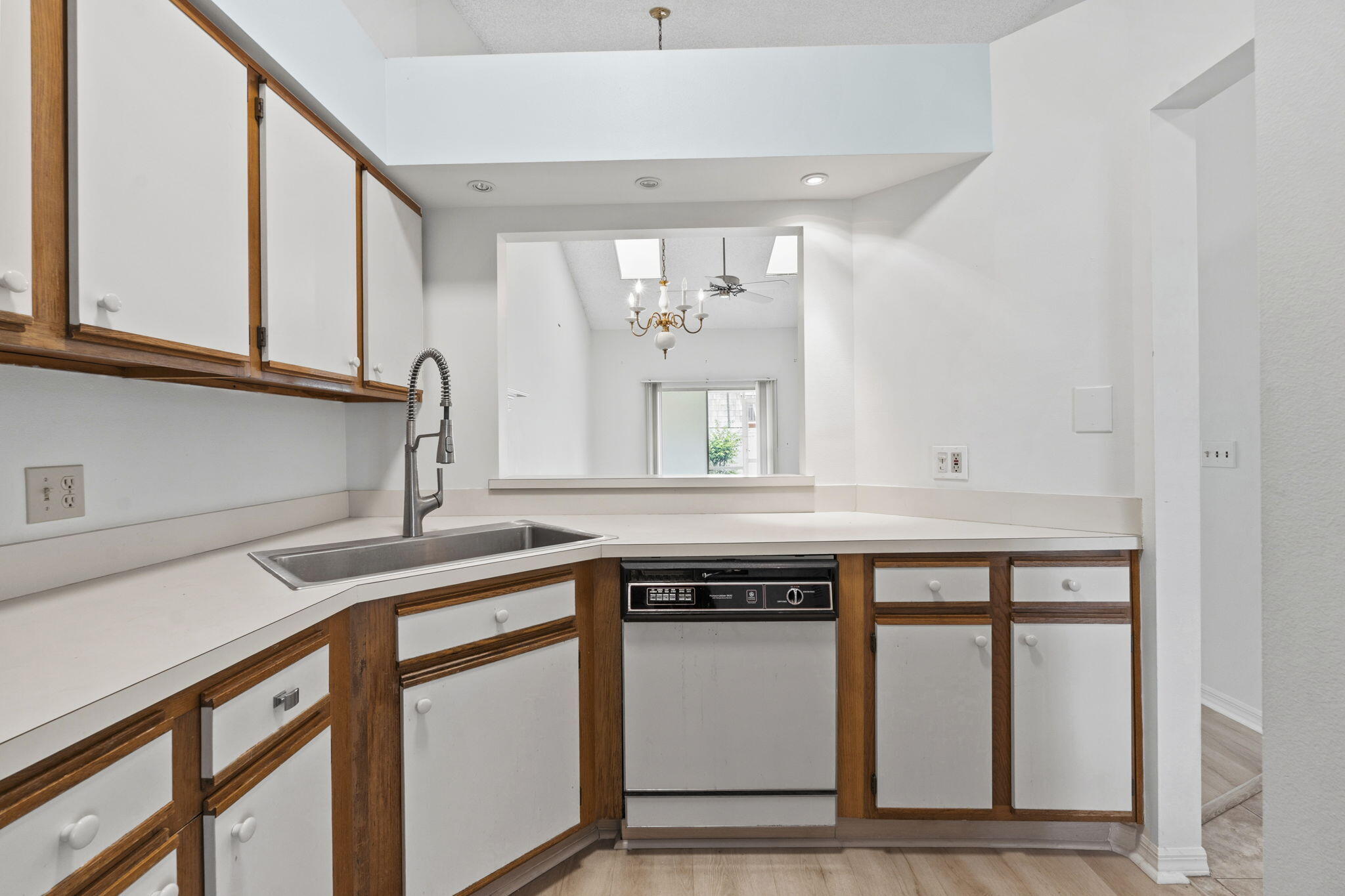 538 9th Place Property Photo 15