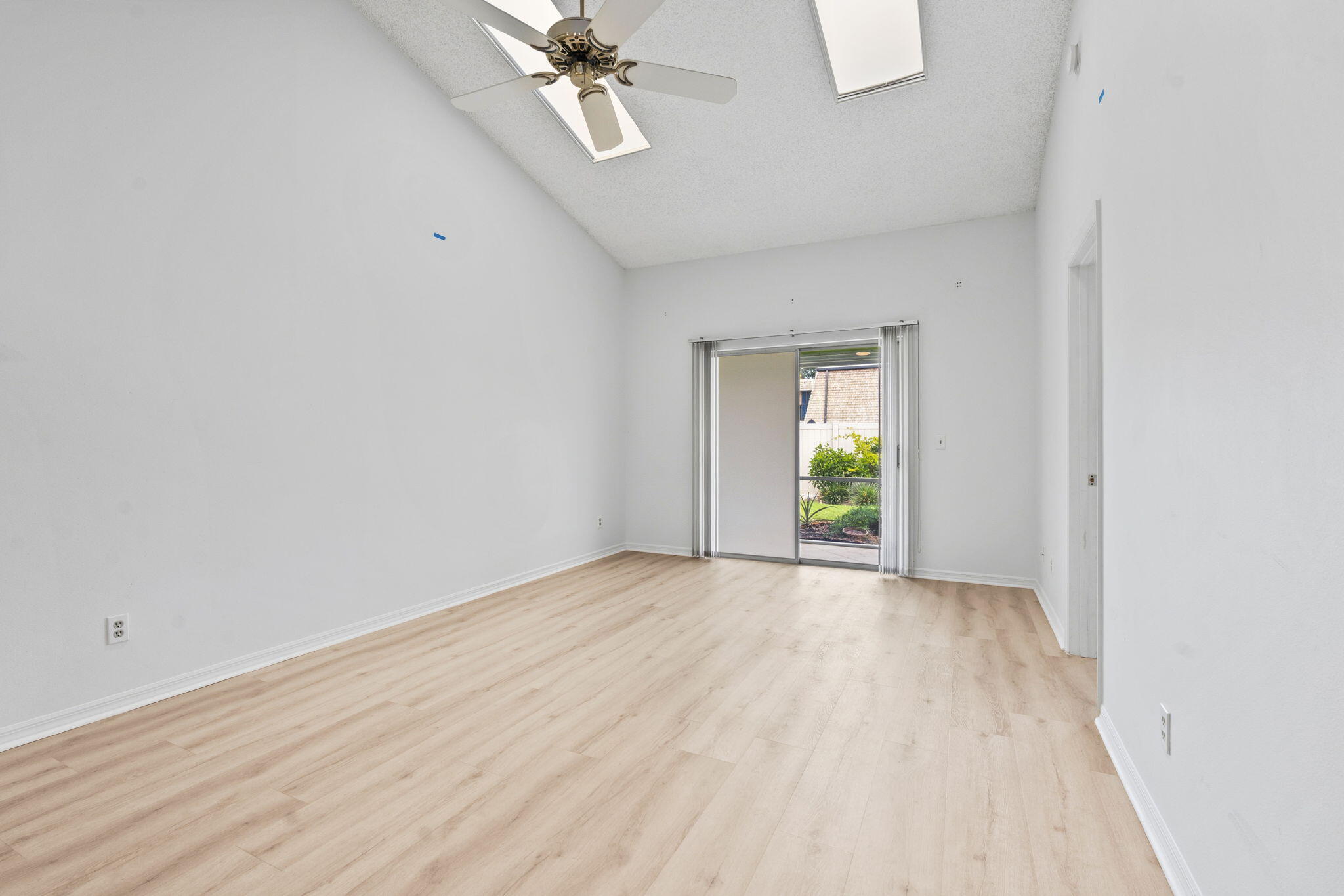 538 9th Place Property Photo 20