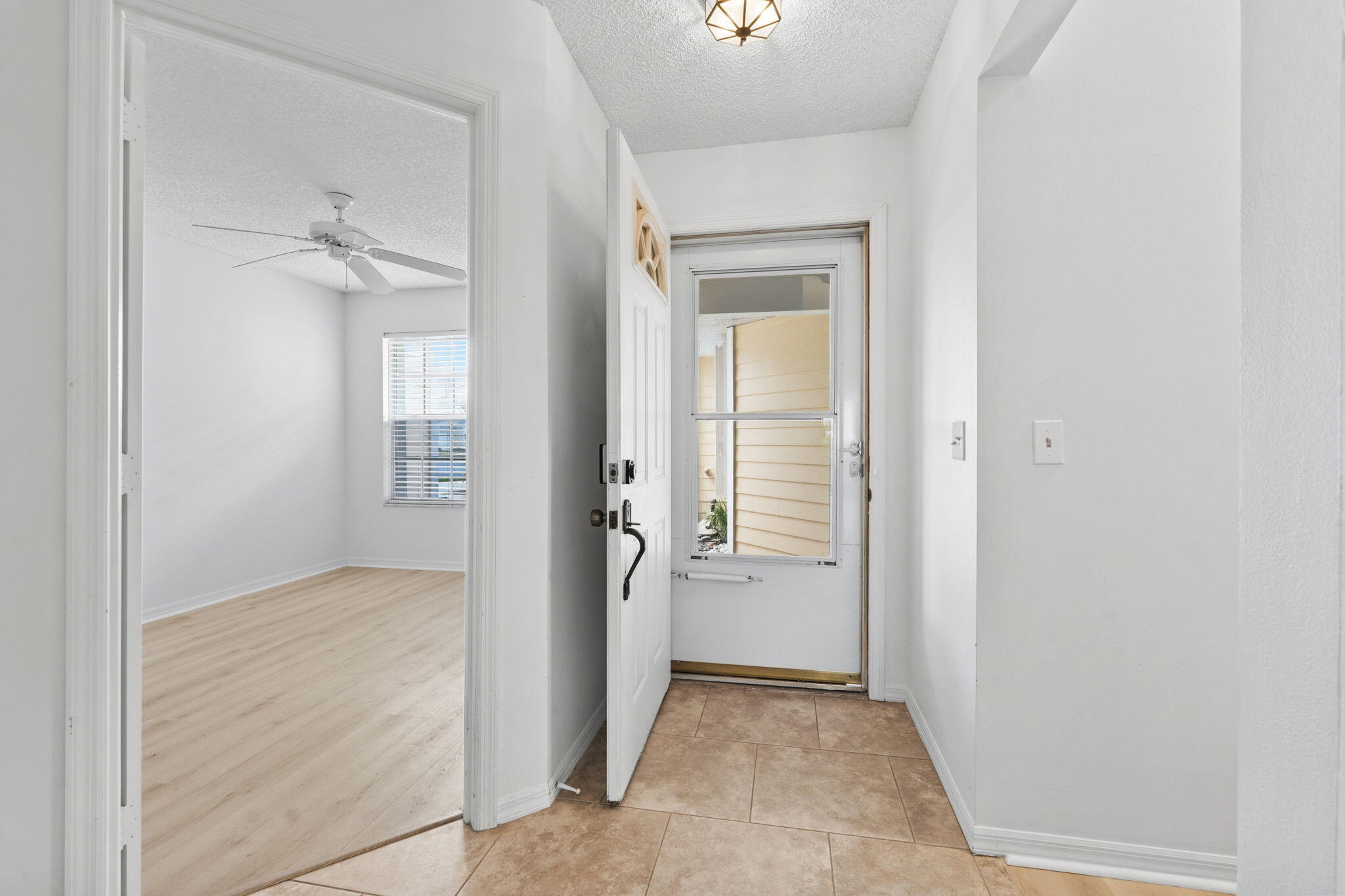538 9th Place Property Photo 25