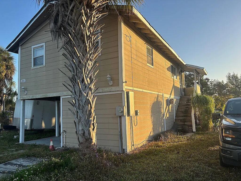 1041 PINE Way NE Property Photo 1