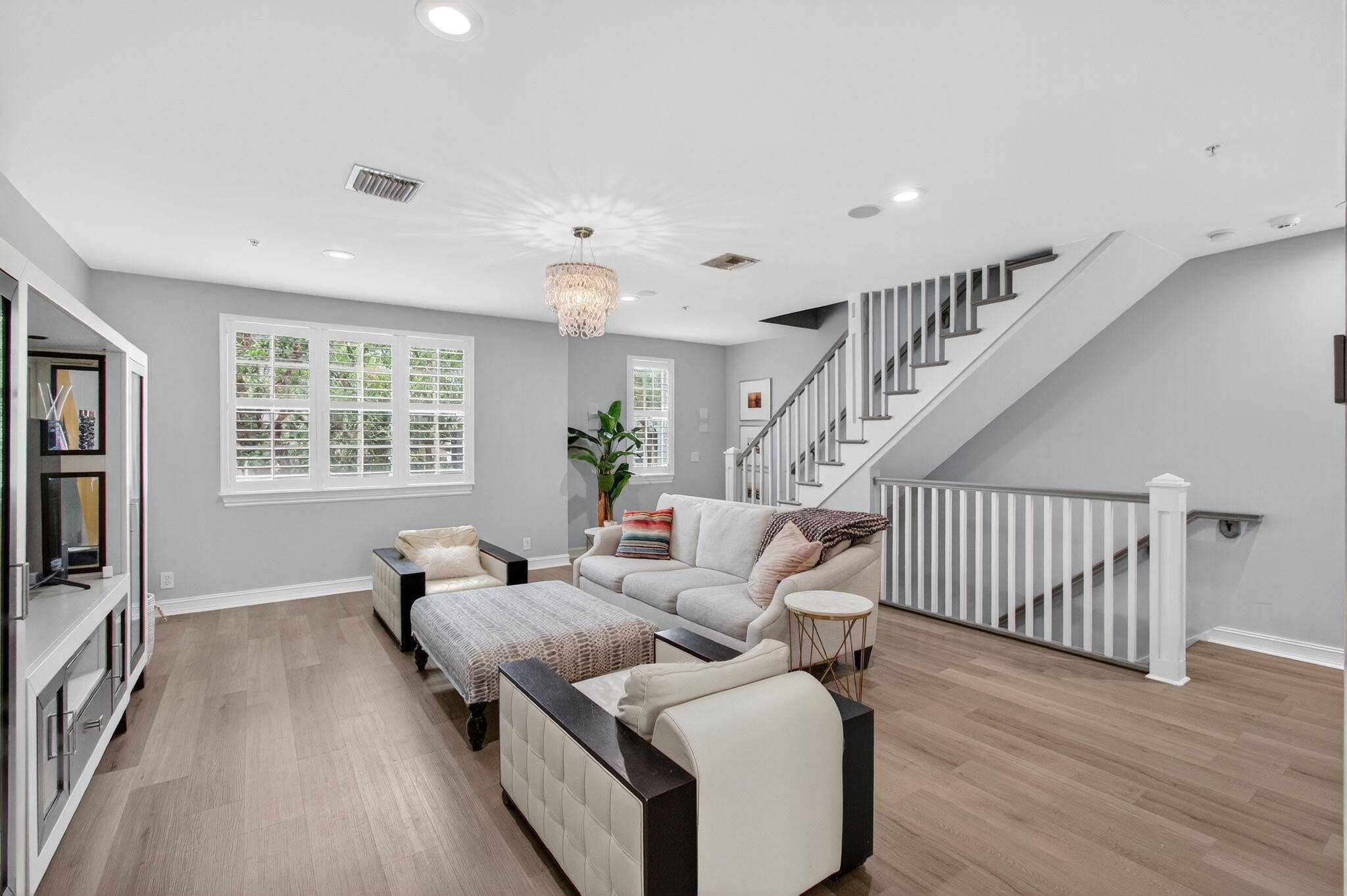 365 W Mallory Circle Property Photo 14