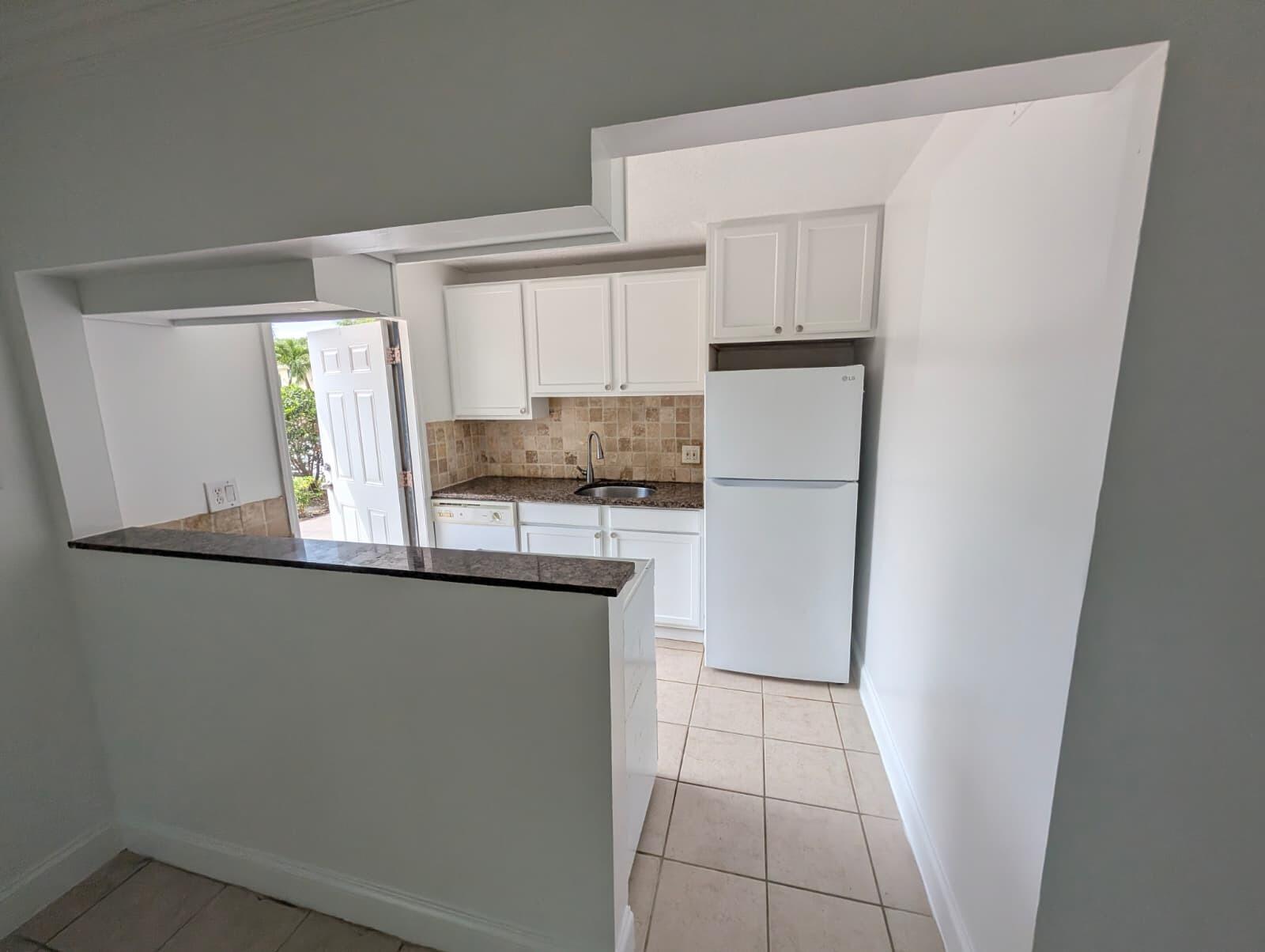 817 Lighthouse Drive B Property Photo 4