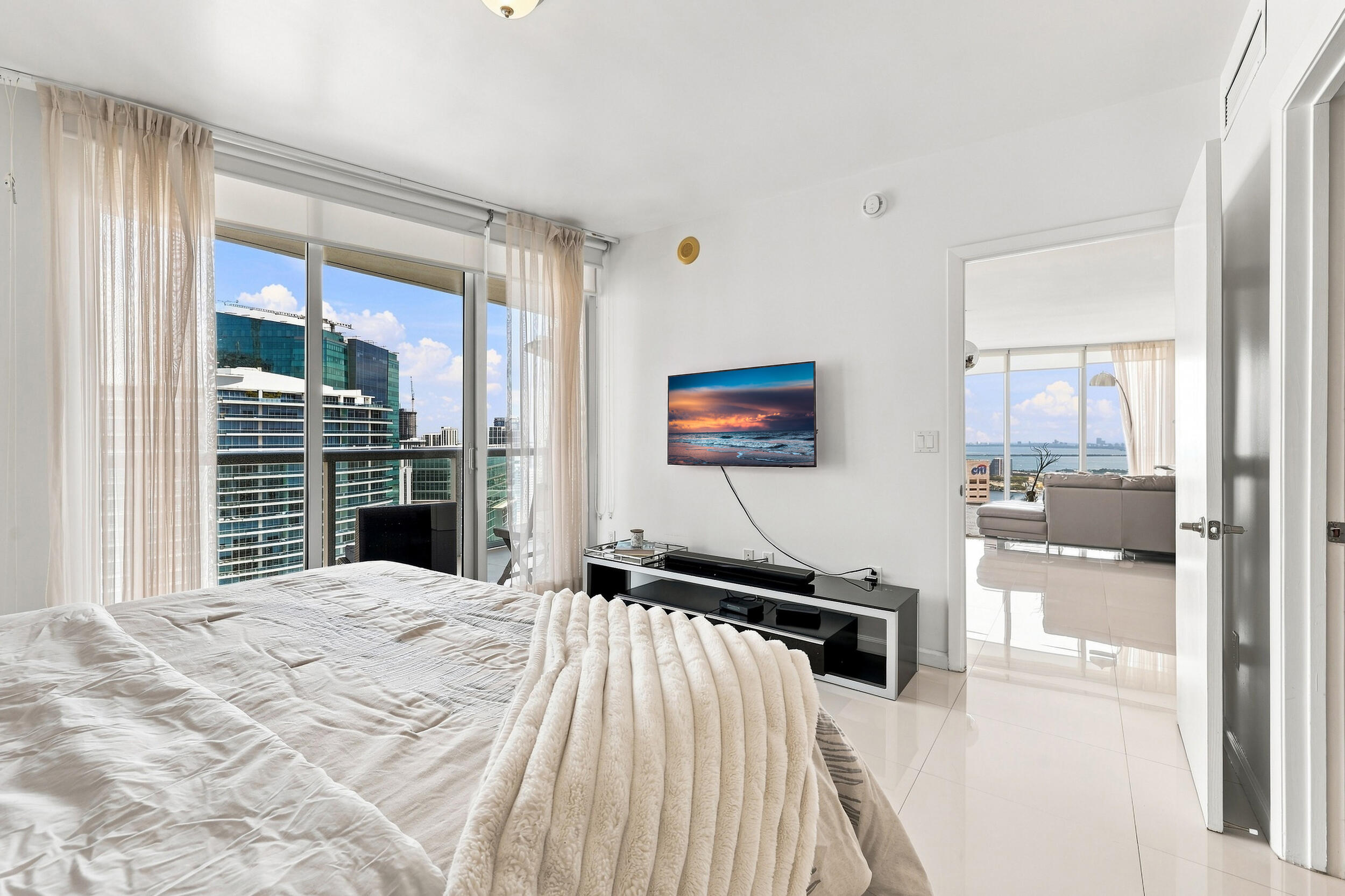 465 Brickell Avenue 5102 Property Photo 16