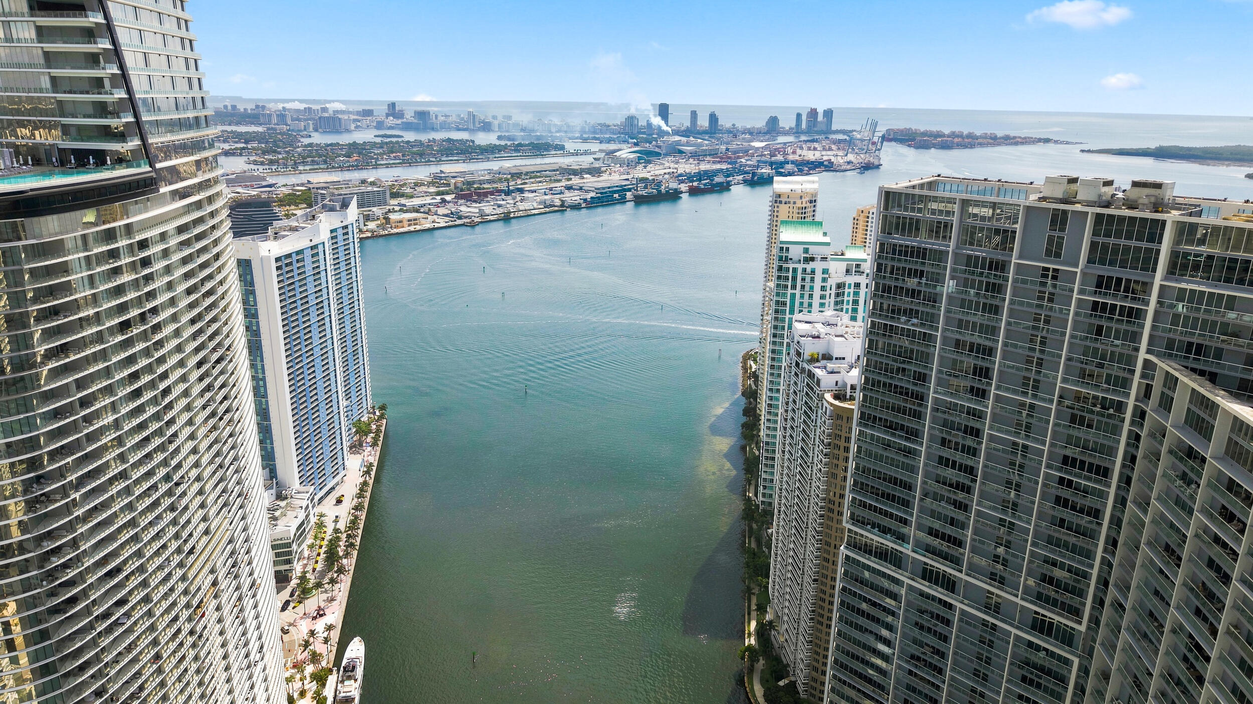465 Brickell Avenue 5102 Property Photo 33