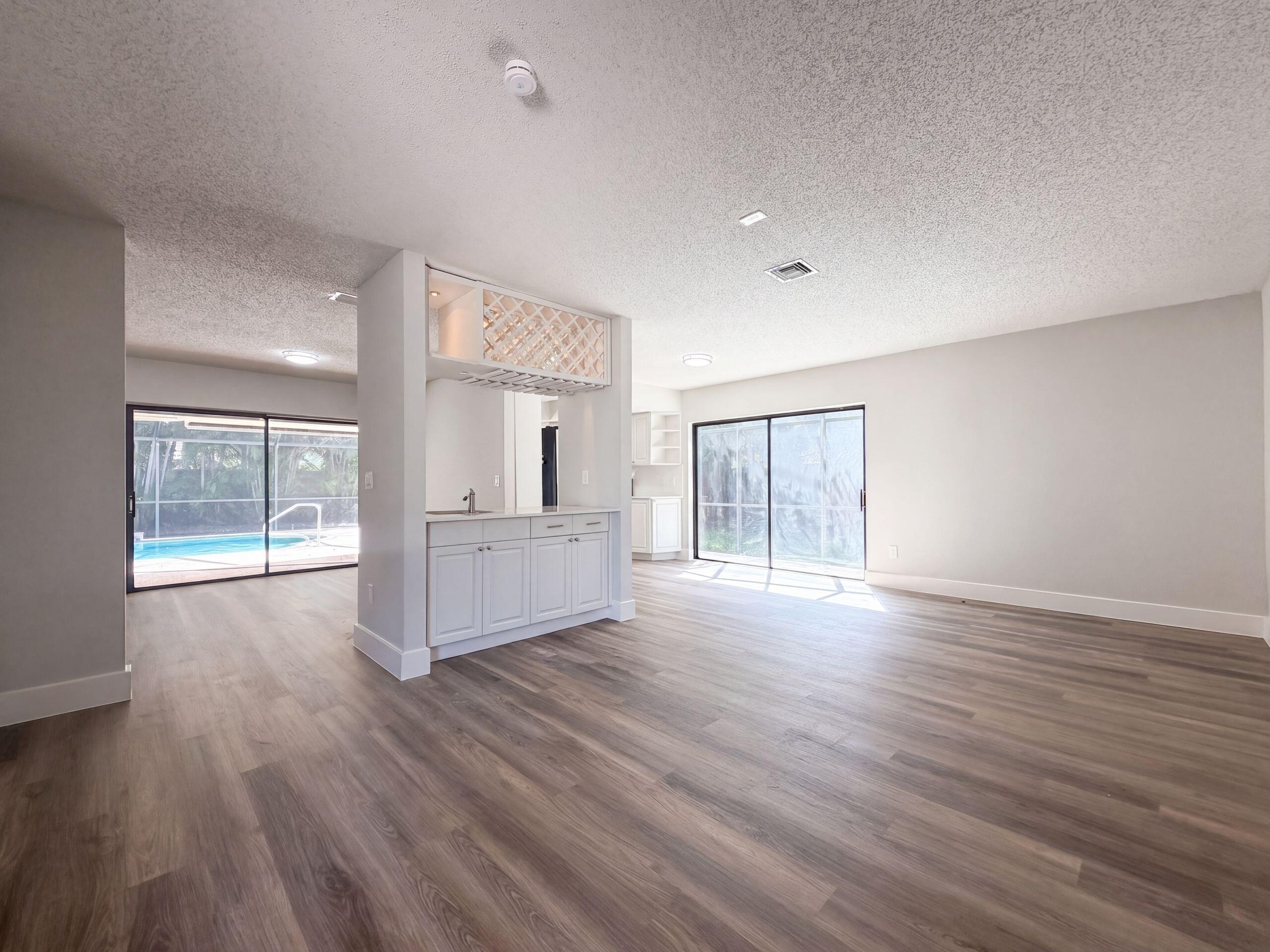 888 Brightwood Property Photo 7