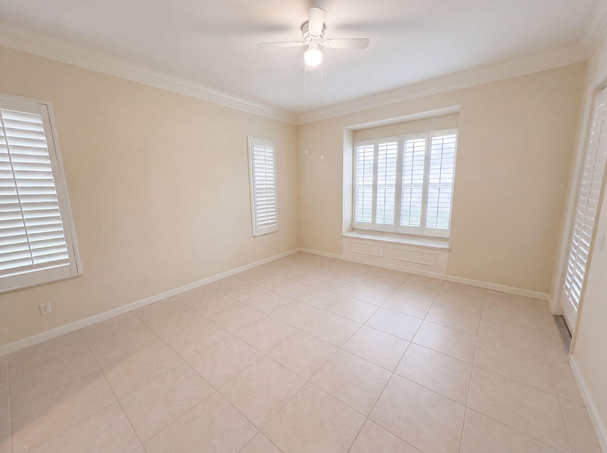 424 Dover Property Photo 4
